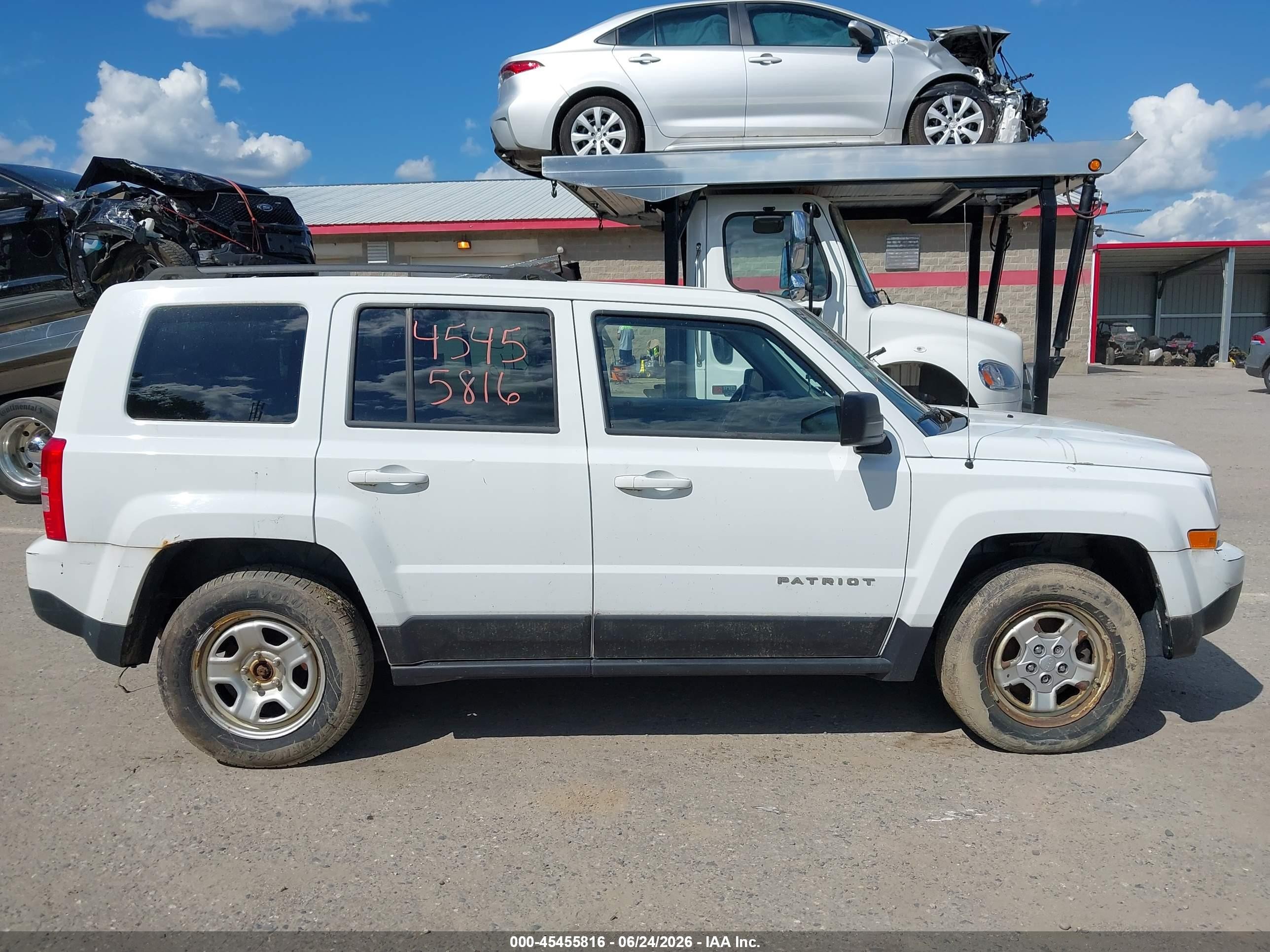 2015 Jeep Patriot Sport White vin: 1C4NJRBBXFD376714