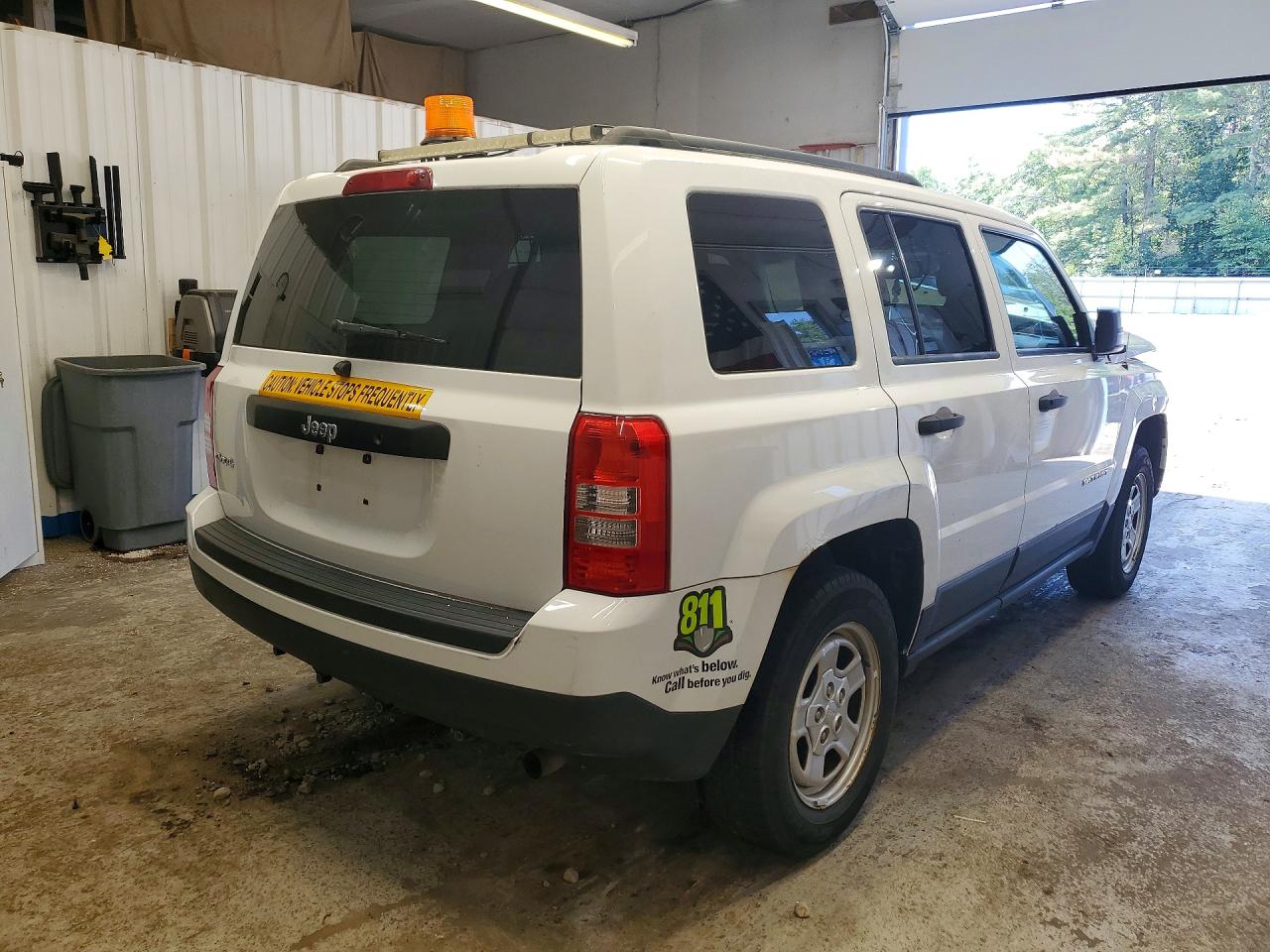 2015 Jeep Patriot Sport White vin: 1C4NJRBBXFD408609