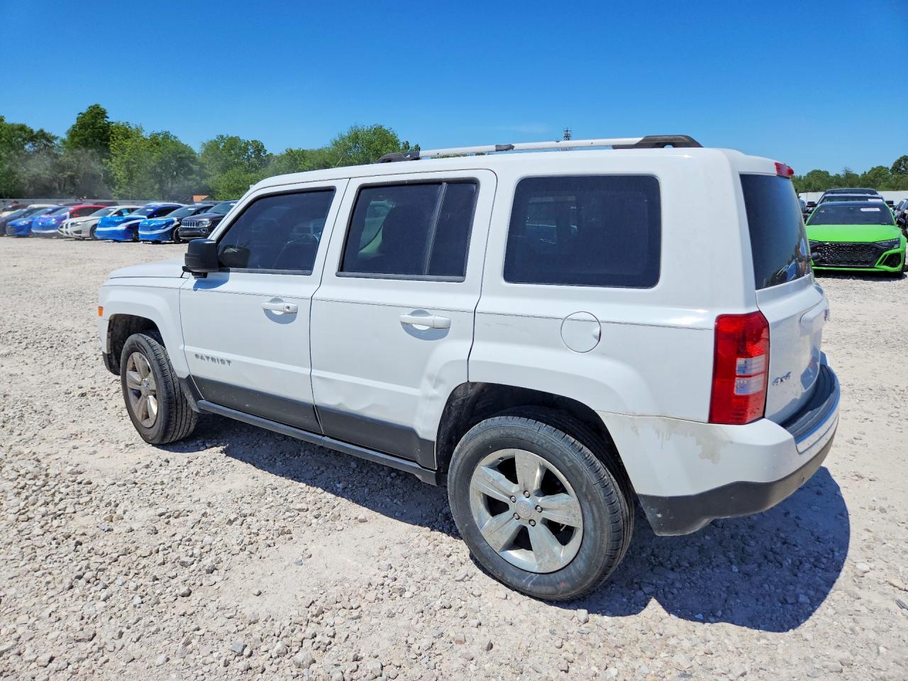 2014 Jeep Patriot Limited White vin: 1C4NJRCB1ED572201