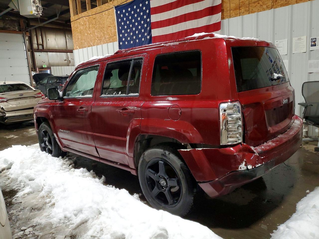 2014 Jeep Patriot Limited Burgundy vin: 1C4NJRCB2ED728682