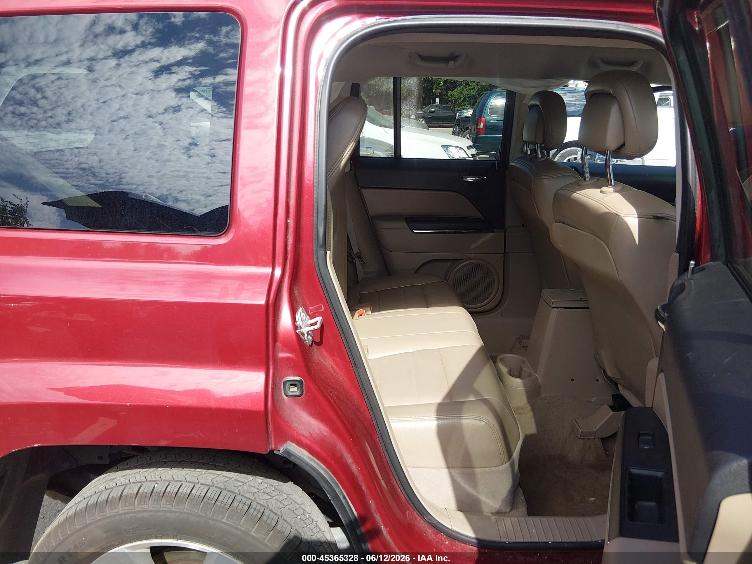 2014 Jeep Patriot Limited Red vin: 1C4NJRCB3ED659226