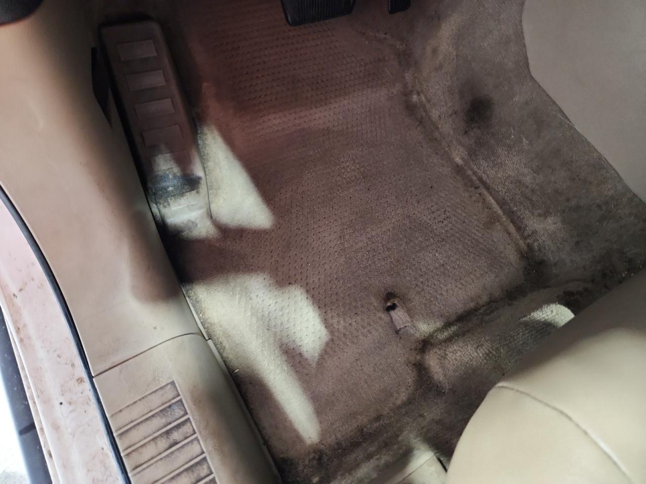 2014 Jeep Patriot Limited White vin: 1C4NJRCB6ED626057 Damage: Left Front Carpet, Stained, Permanent