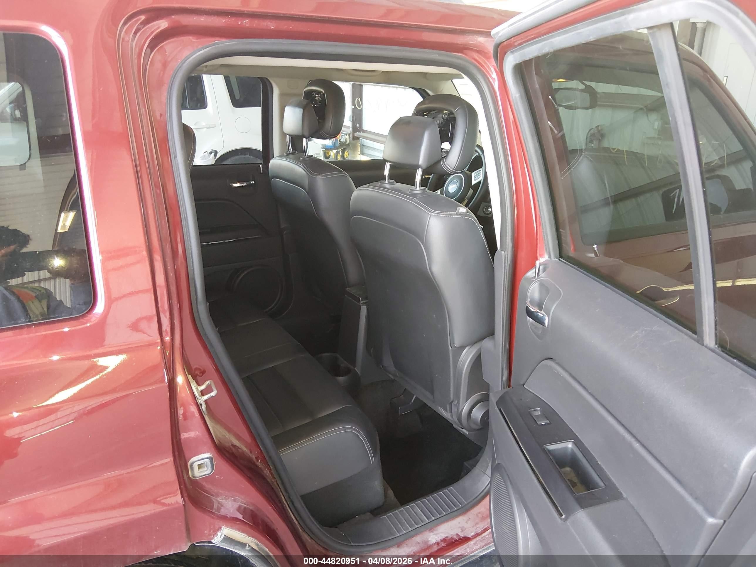 2014 Jeep Patriot Limited Maroon vin: 1C4NJRCB7ED928456