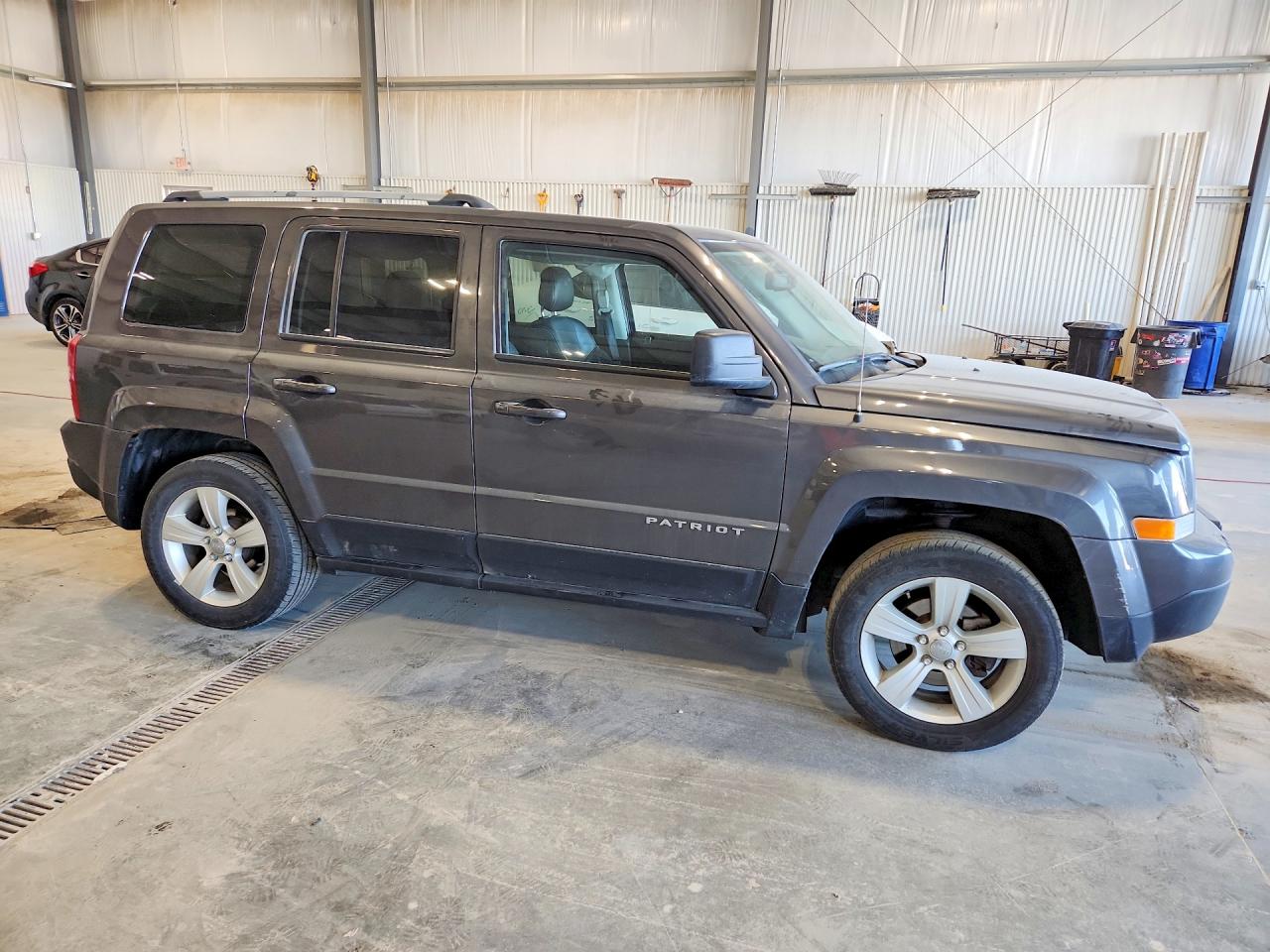2015 Jeep Patriot Limited Gray vin: 1C4NJRCB8FD183895