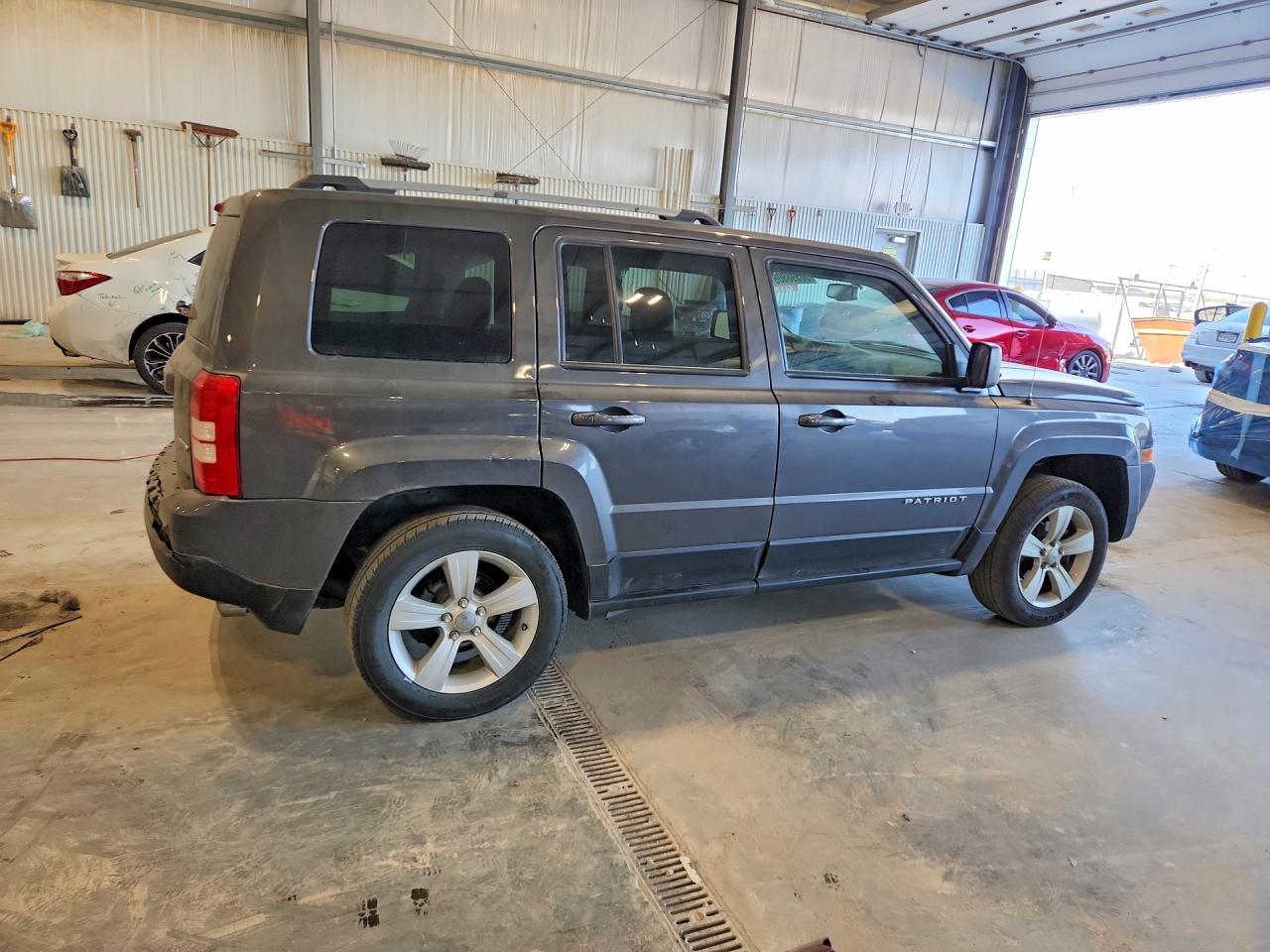 2015 Jeep Patriot Limited Gray vin: 1C4NJRCB8FD183895