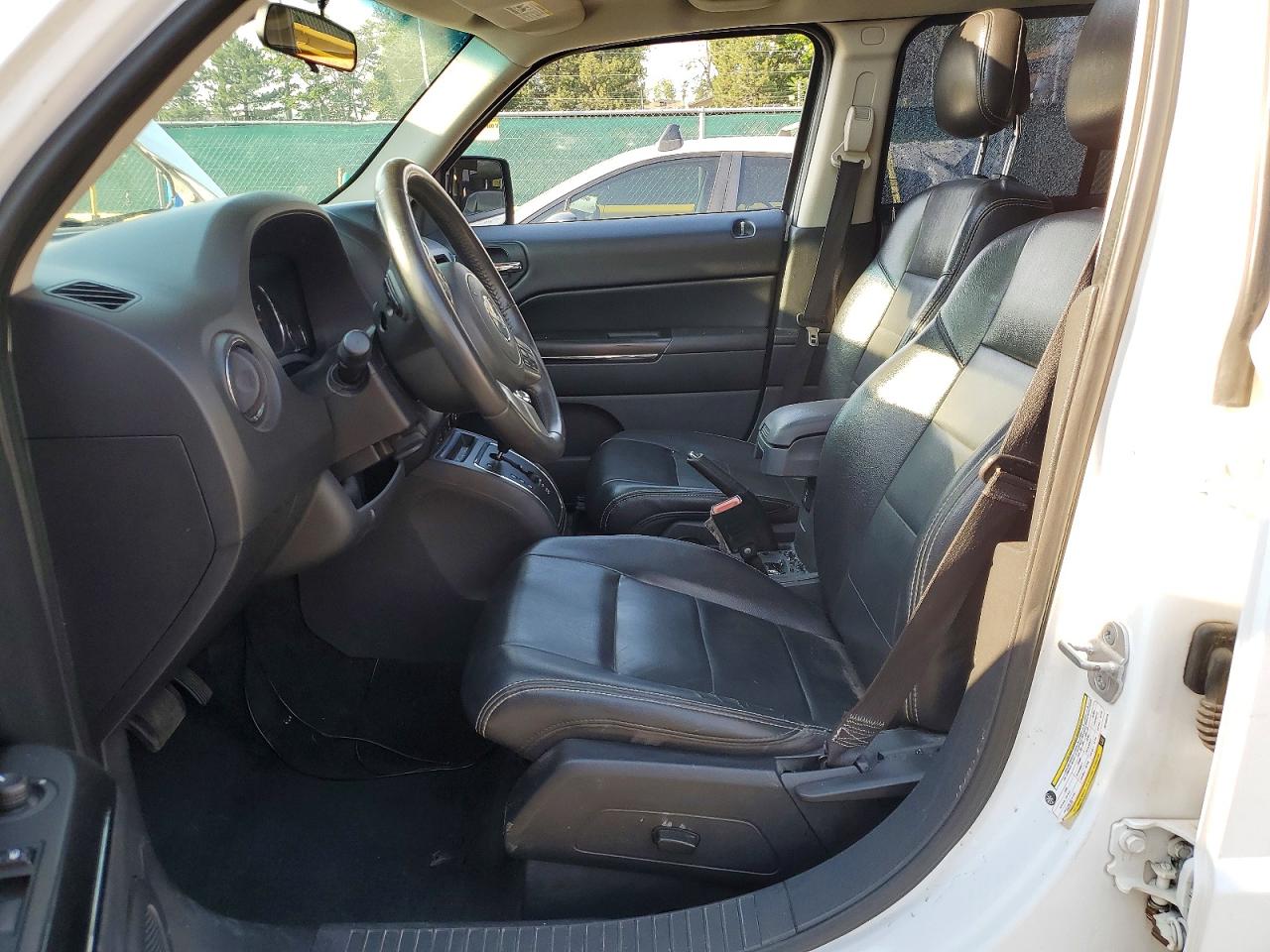 2013 Jeep Patriot Limited White vin: 1C4NJRCB9DD185376
