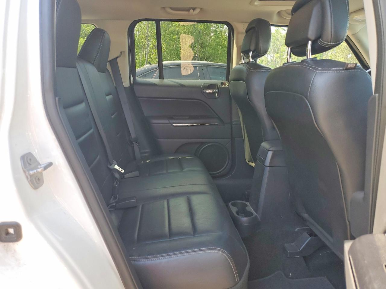 2015 Jeep Patriot Limited Белый vin: 1C4NJRCB9FD393499