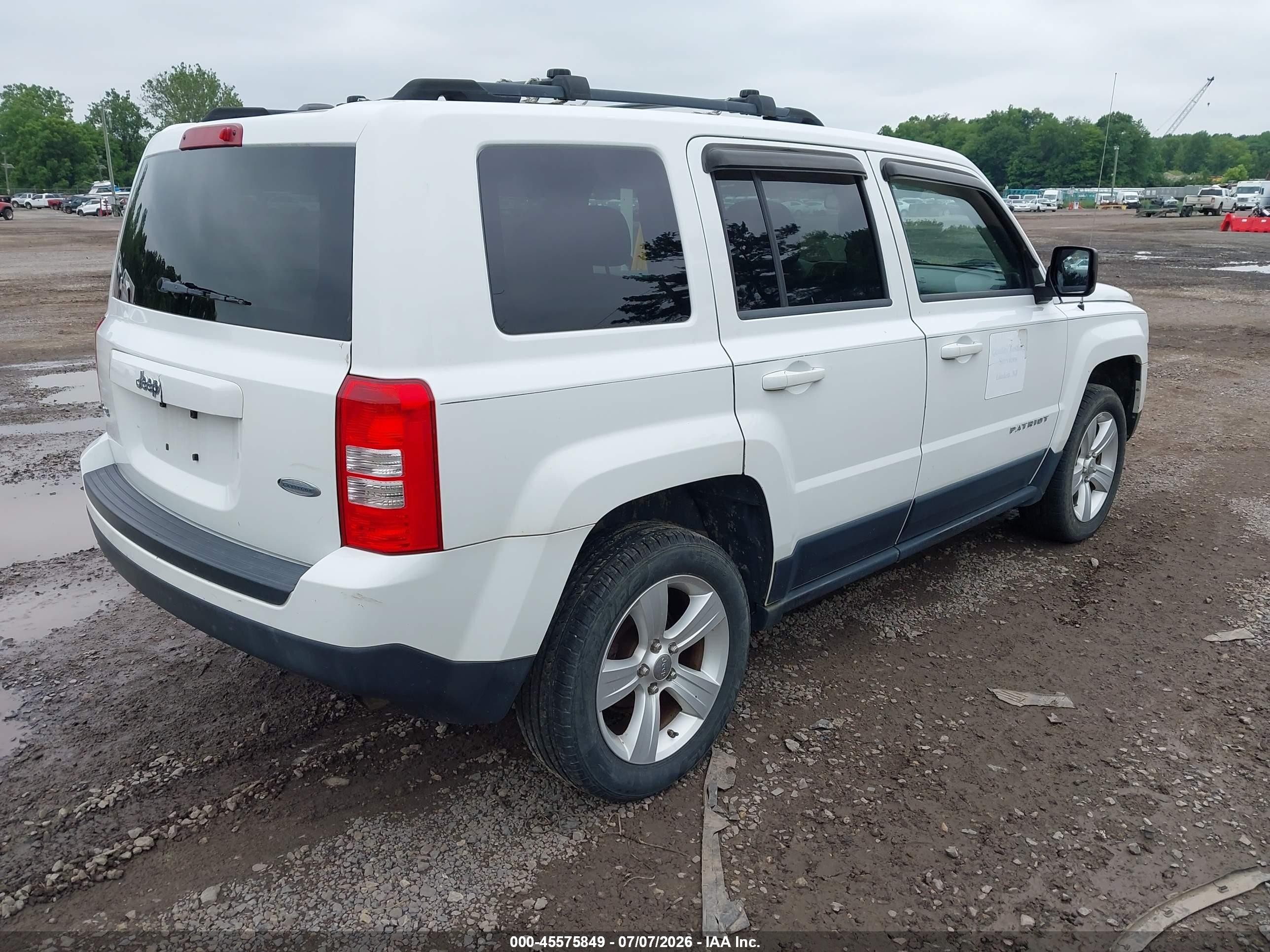 2012 Jeep Patriot Latitude White vin: 1C4NJRFB0CD578757