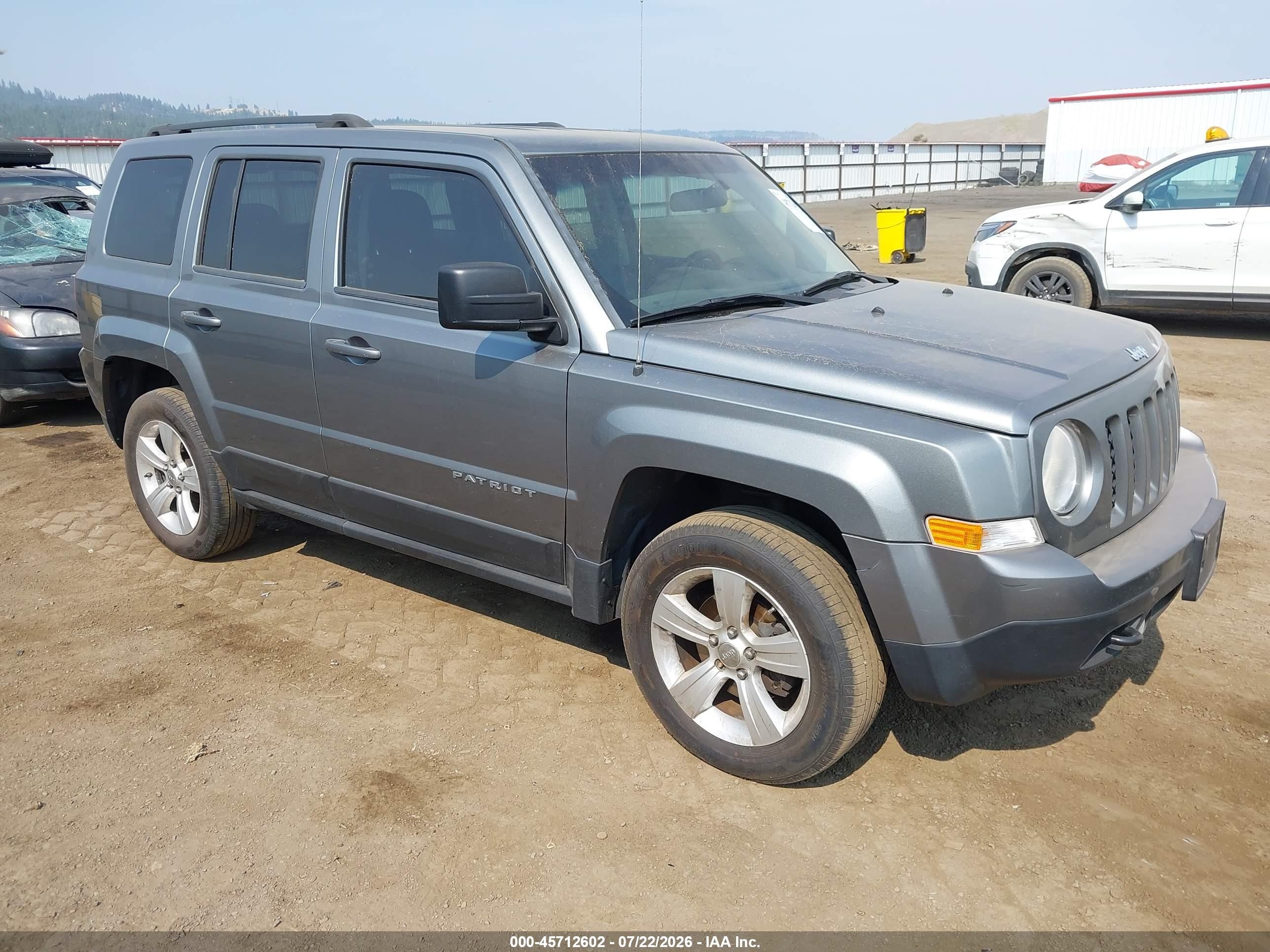 2013 Jeep Patriot Latitude Gray vin: 1C4NJRFB0DD108570