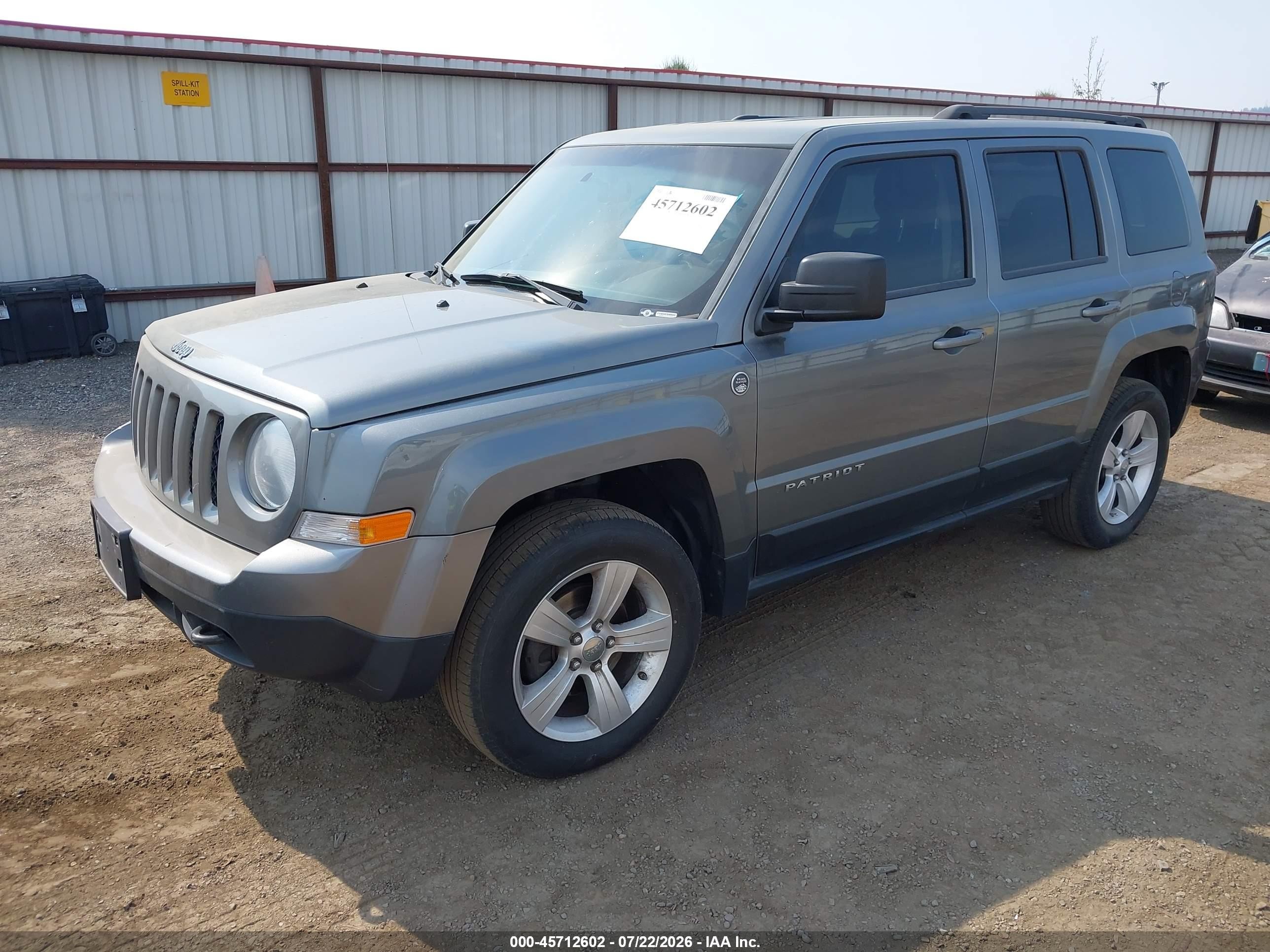 2013 Jeep Patriot Latitude Gray vin: 1C4NJRFB0DD108570