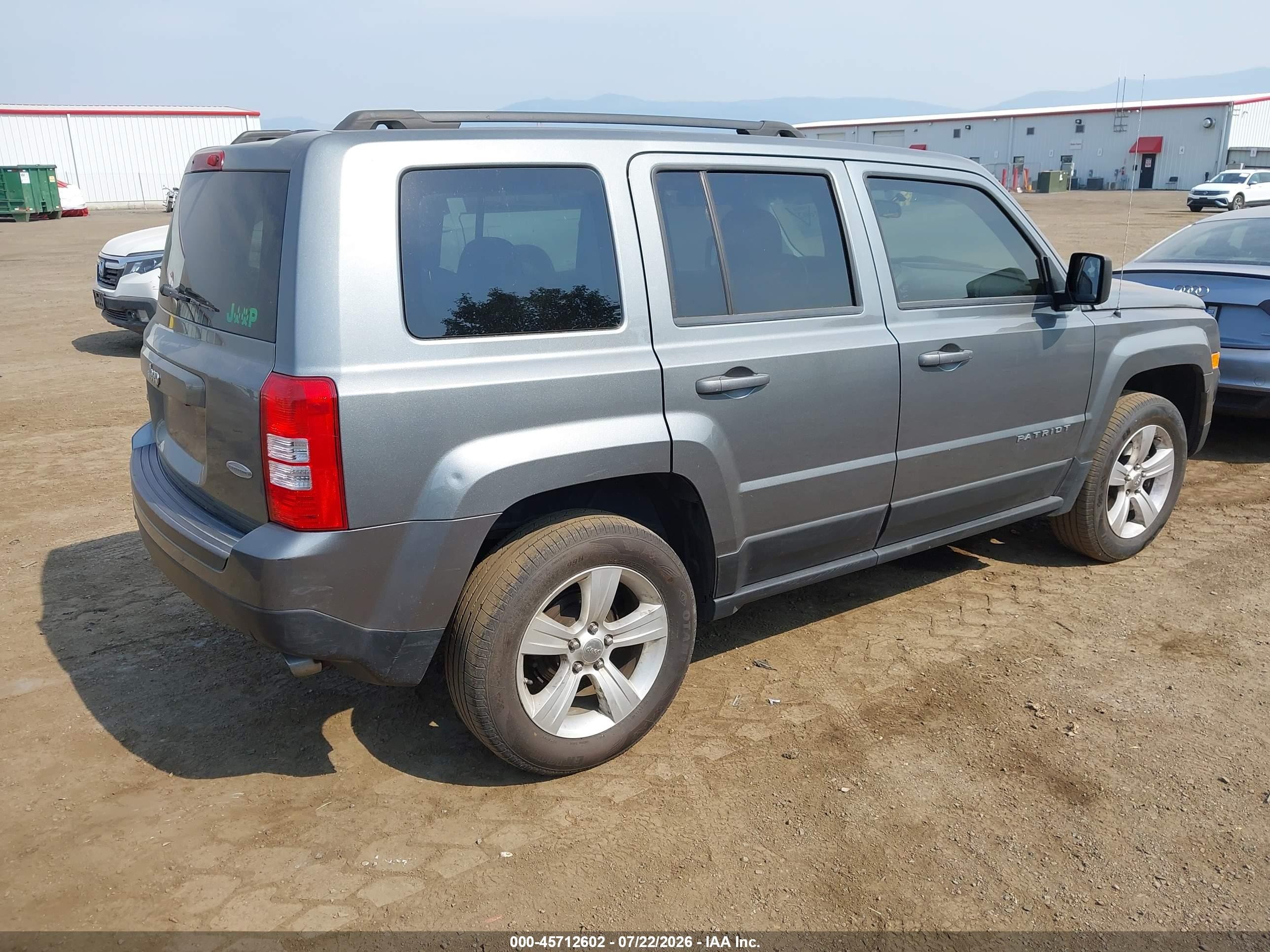 2013 Jeep Patriot Latitude Gray vin: 1C4NJRFB0DD108570