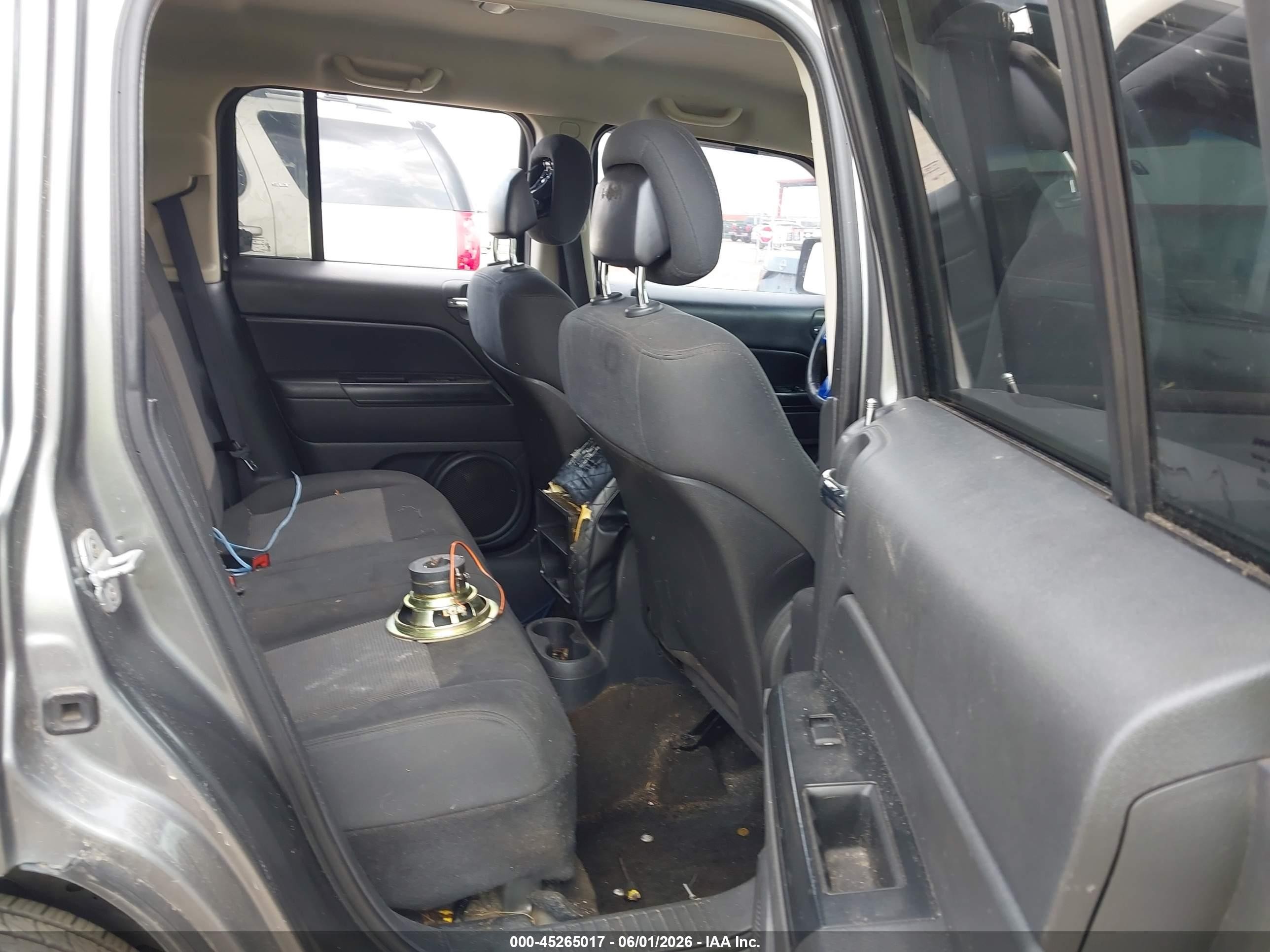 2013 Jeep Patriot Latitude Серый vin: 1C4NJRFB0DD158255