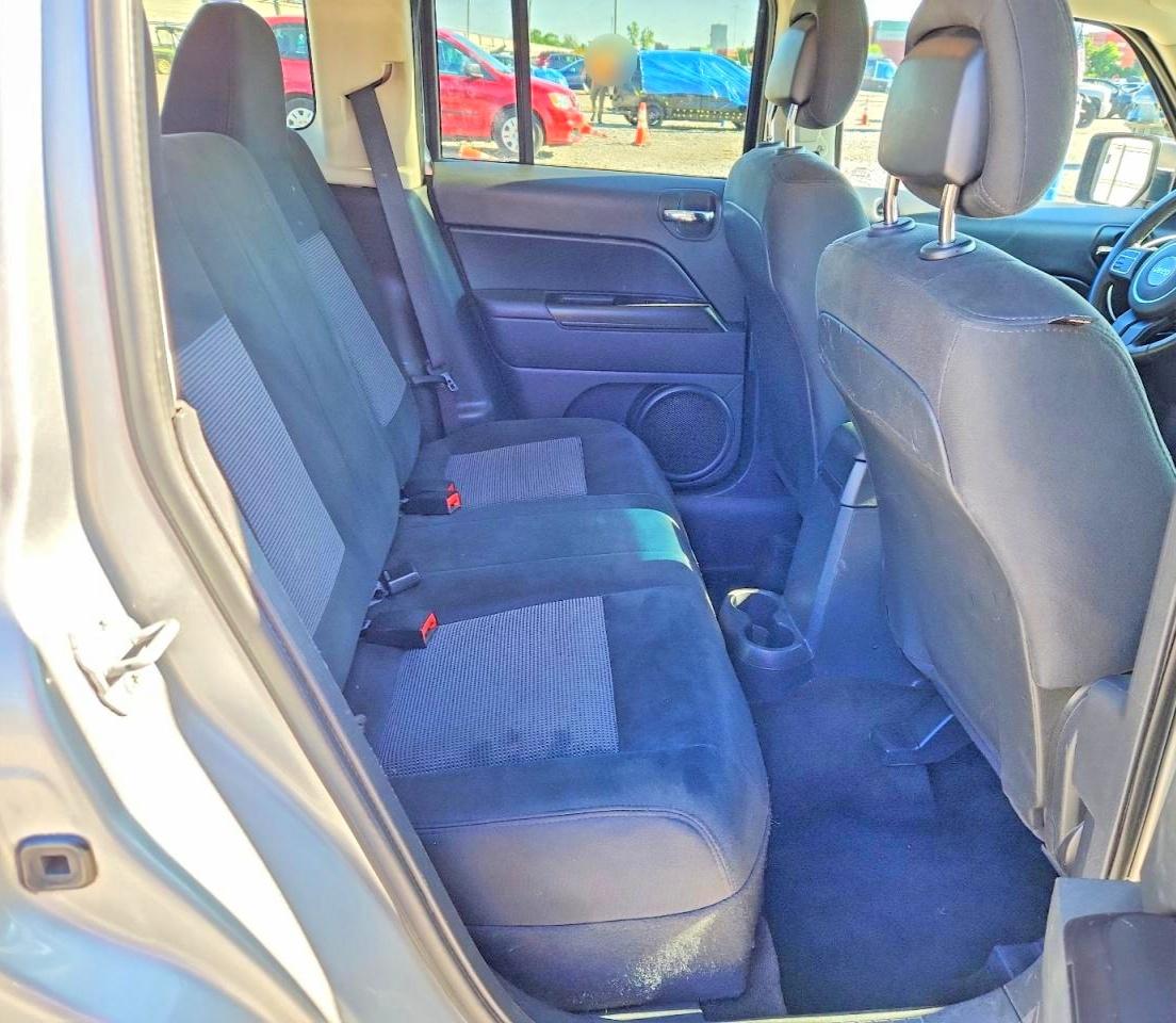 2014 Jeep Patriot Latitude Silver vin: 1C4NJRFB0ED528332