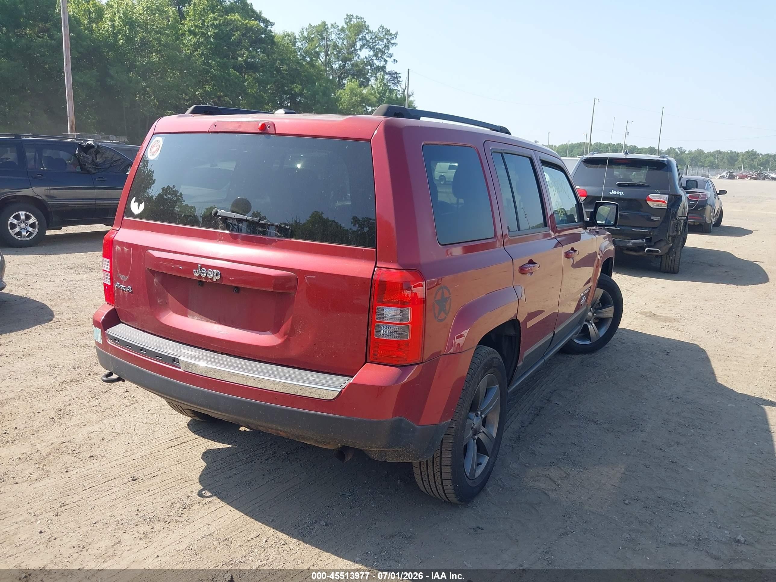 2014 Jeep Patriot Latitude Burgundy vin: 1C4NJRFB0ED588739