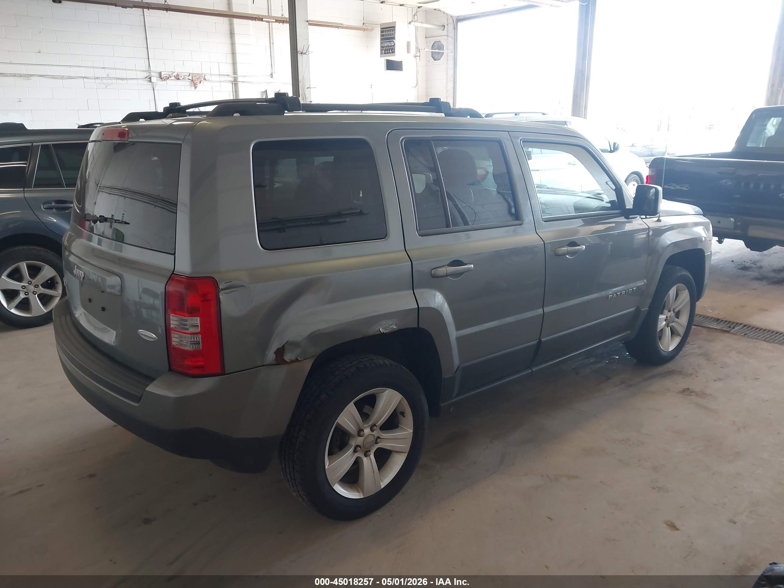 2014 Jeep Patriot Latitude Gray vin: 1C4NJRFB0ED615986