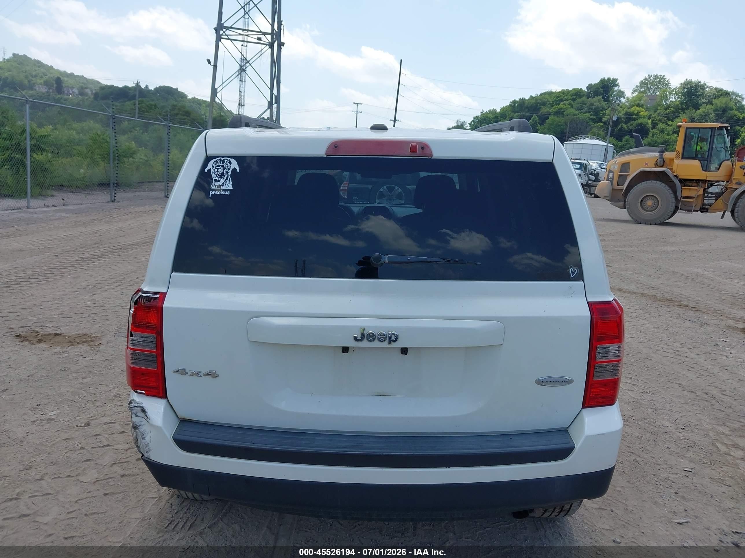 2014 Jeep Patriot Latitude White vin: 1C4NJRFB0ED627703