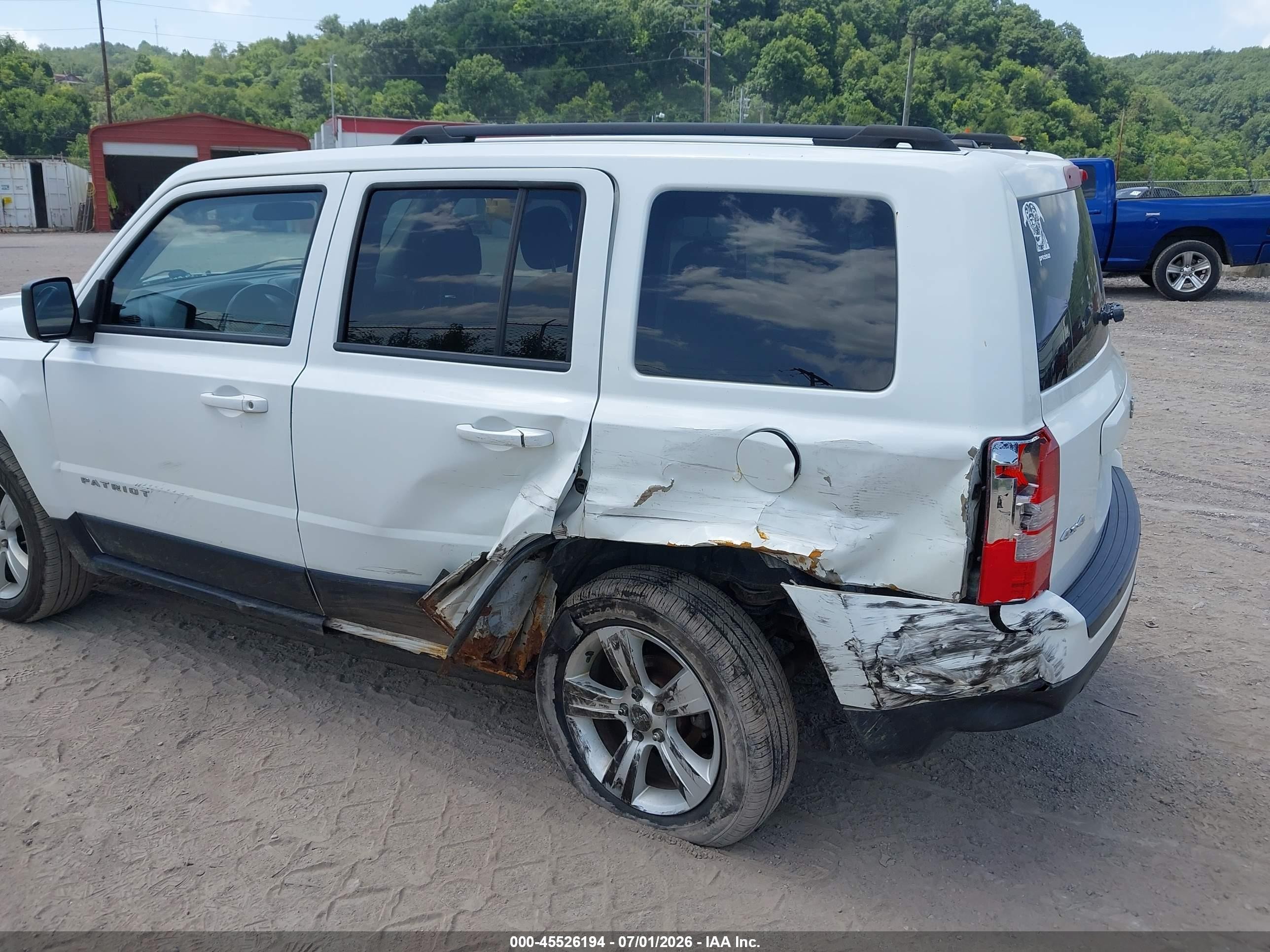 2014 Jeep Patriot Latitude White vin: 1C4NJRFB0ED627703