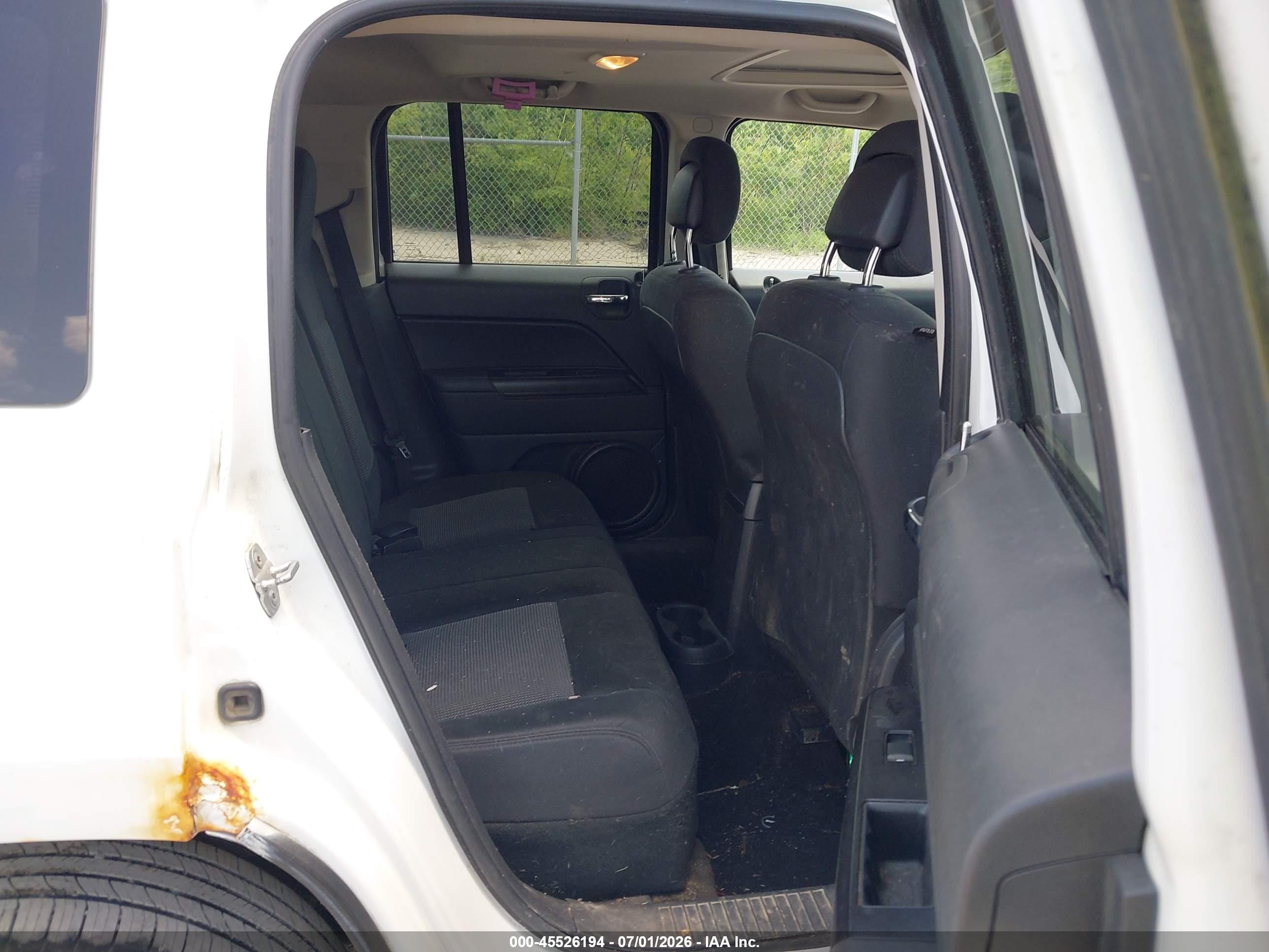 2014 Jeep Patriot Latitude White vin: 1C4NJRFB0ED627703