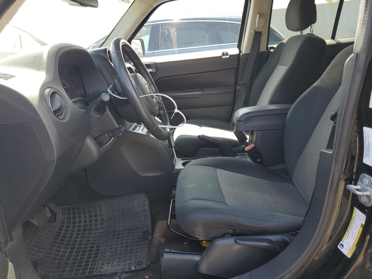 2014 Jeep Patriot Latitude Black vin: 1C4NJRFB0ED791985