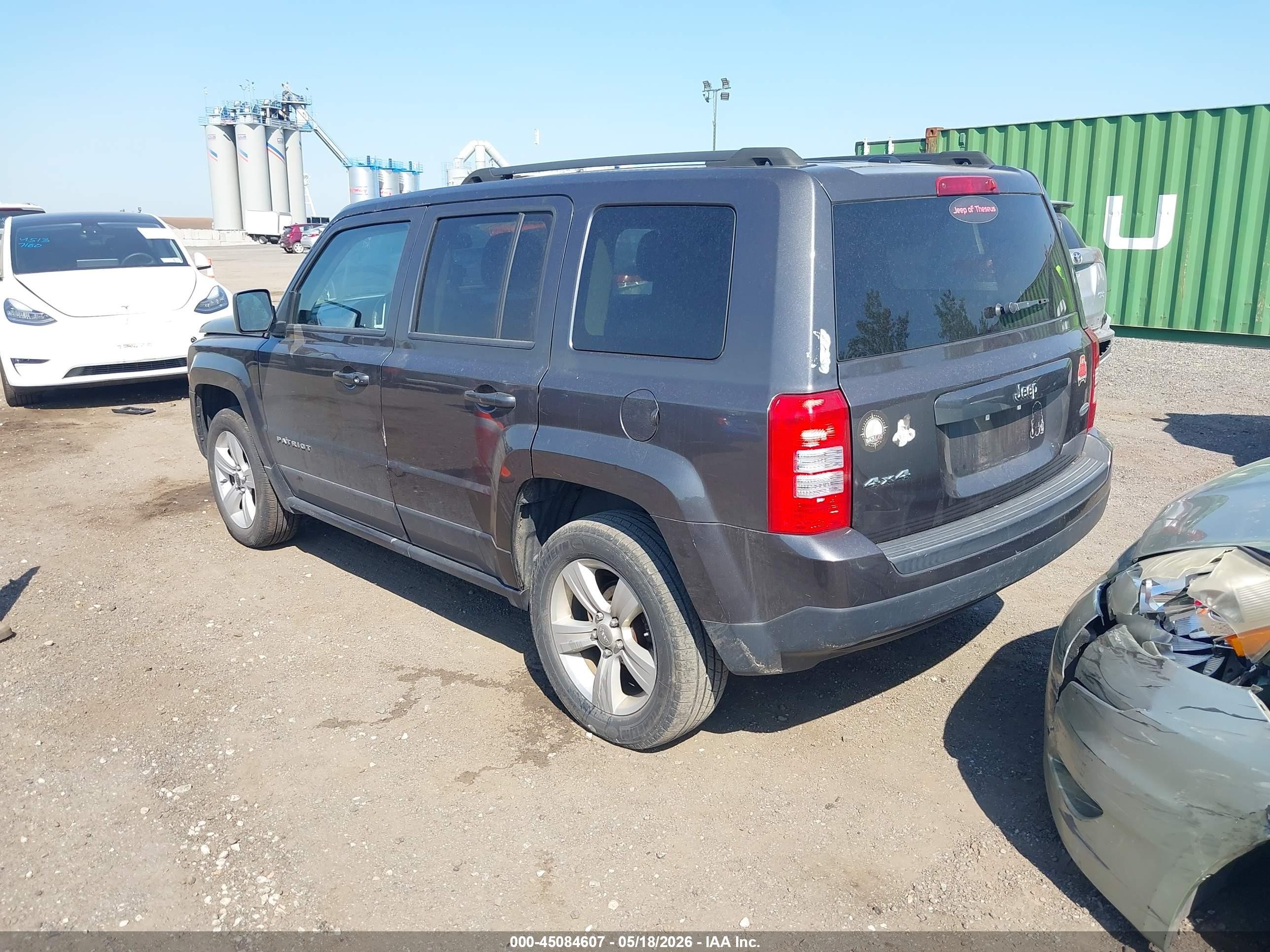 2014 Jeep Patriot Latitude Gray vin: 1C4NJRFB0ED816920