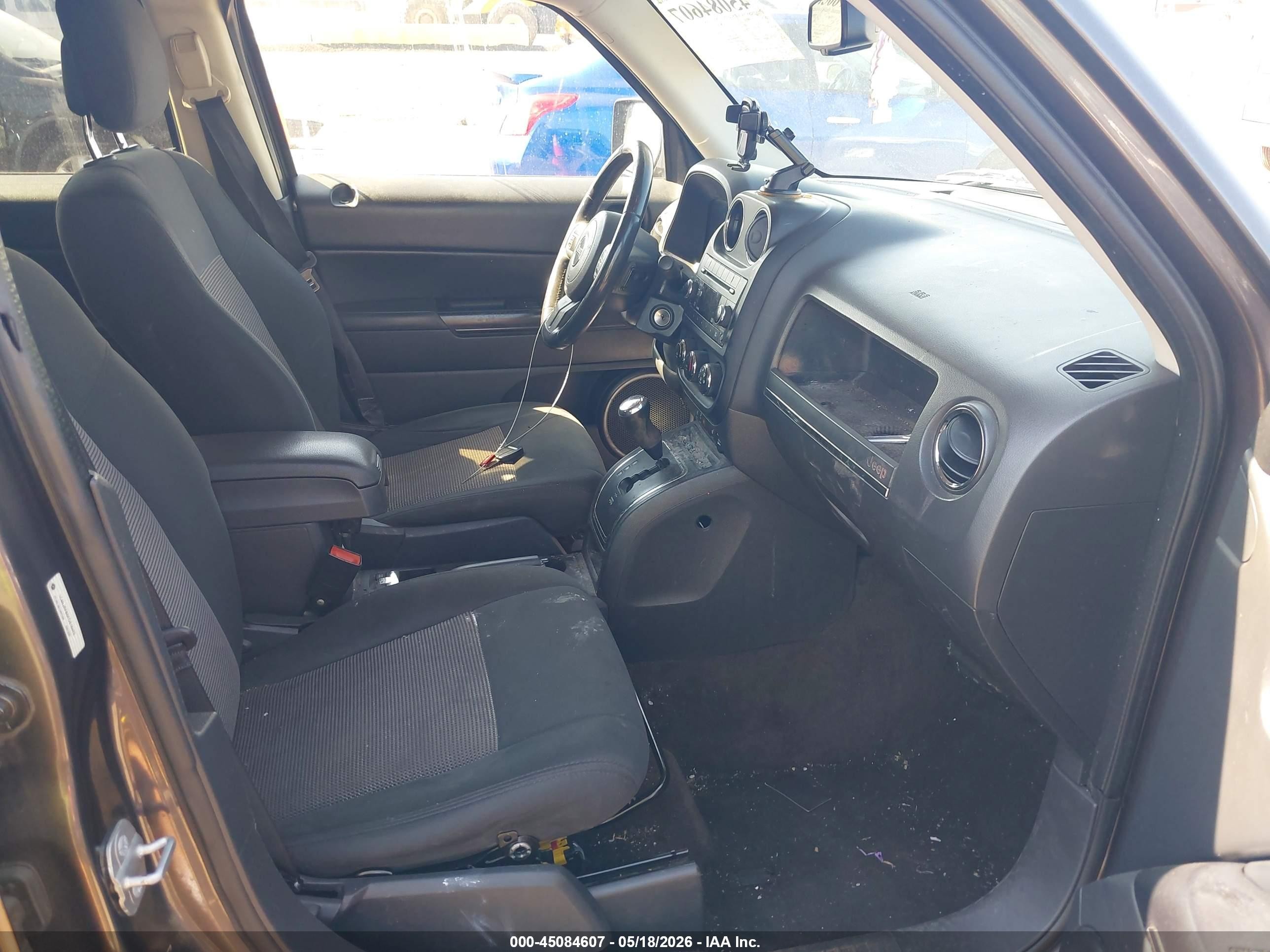 2014 Jeep Patriot Latitude Gray vin: 1C4NJRFB0ED816920