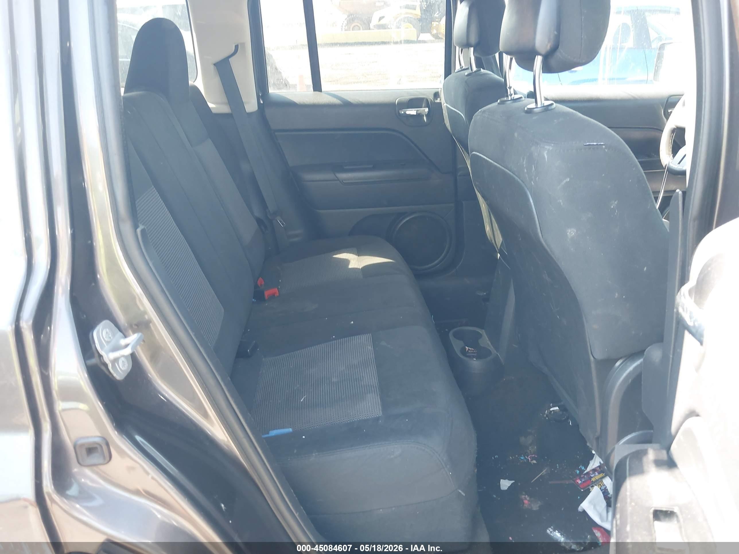 2014 Jeep Patriot Latitude Gray vin: 1C4NJRFB0ED816920