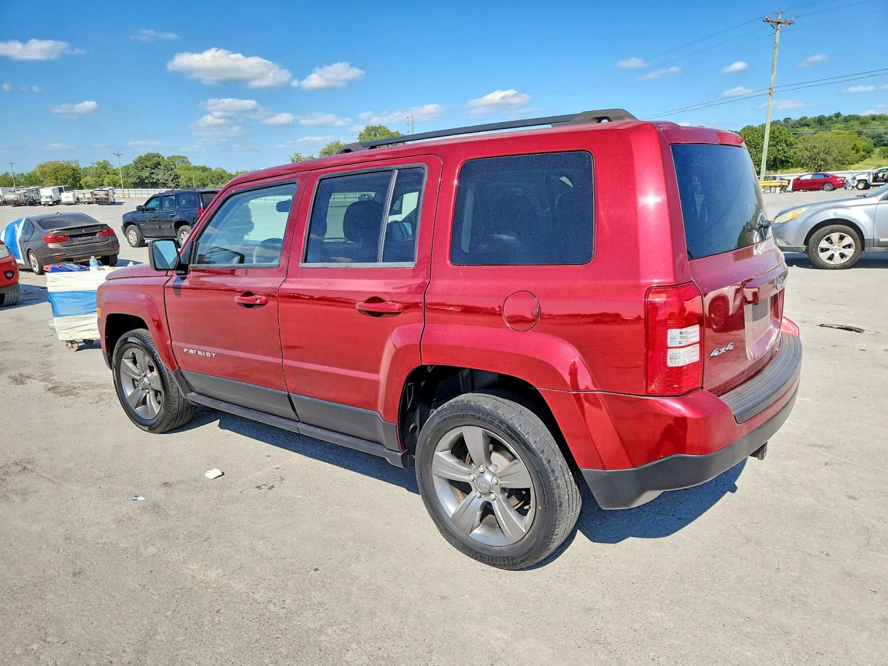 2015 Jeep Patriot Latitude Red vin: 1C4NJRFB0FD217887