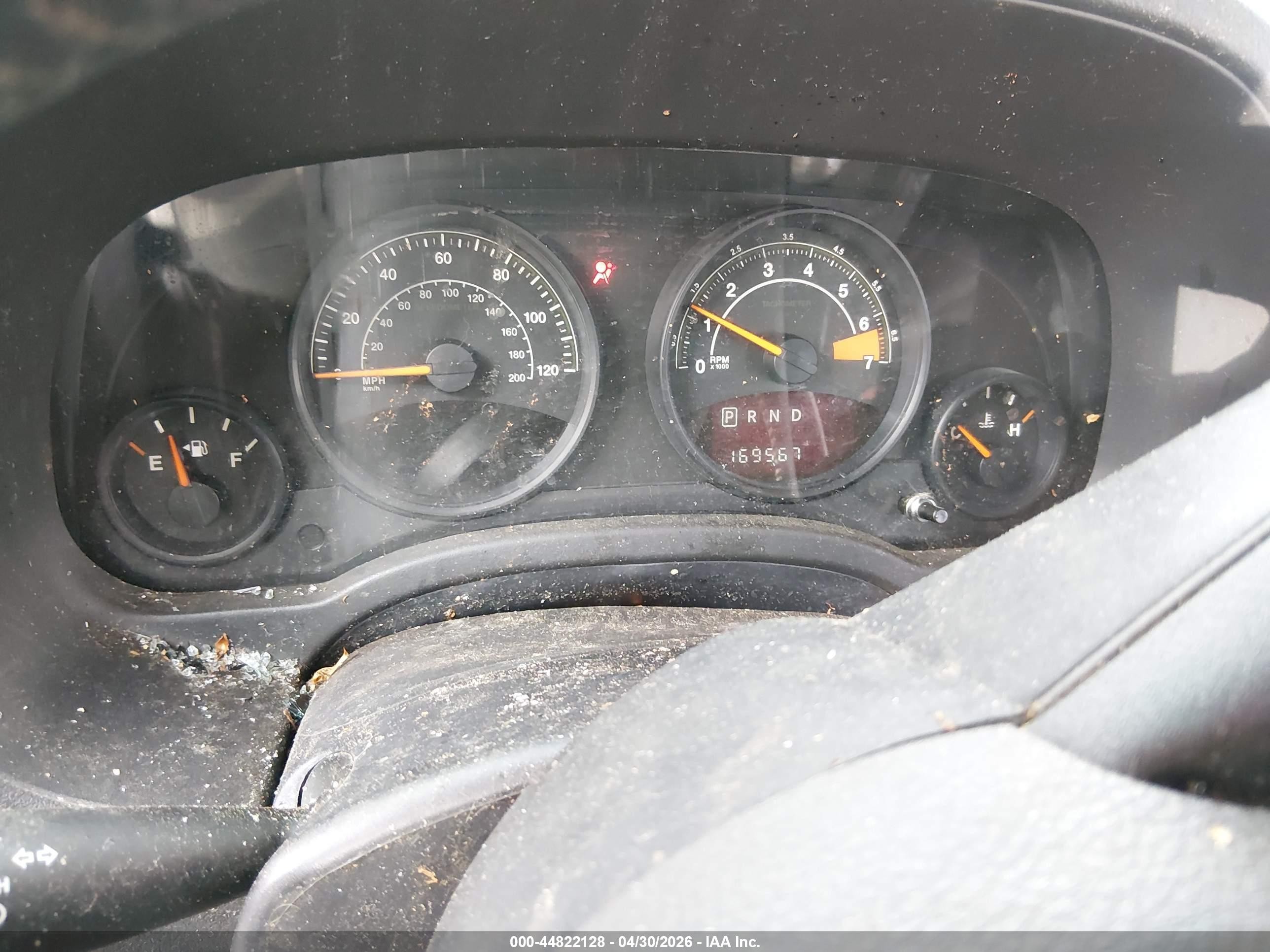 2015 Jeep Patriot Latitude Red vin: 1C4NJRFB0FD248962