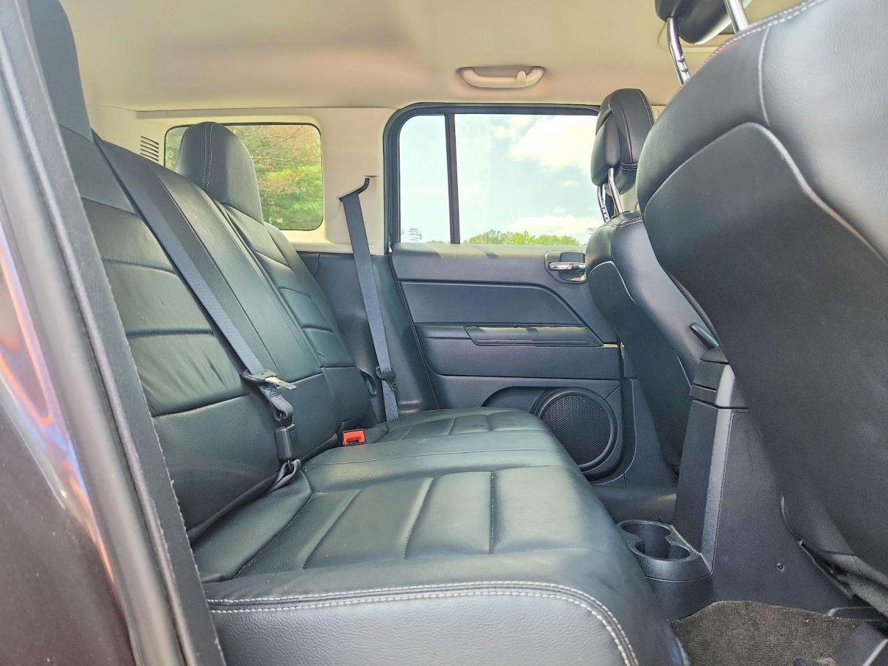 2015 Jeep Patriot Latitude Gray vin: 1C4NJRFB0FD436199
