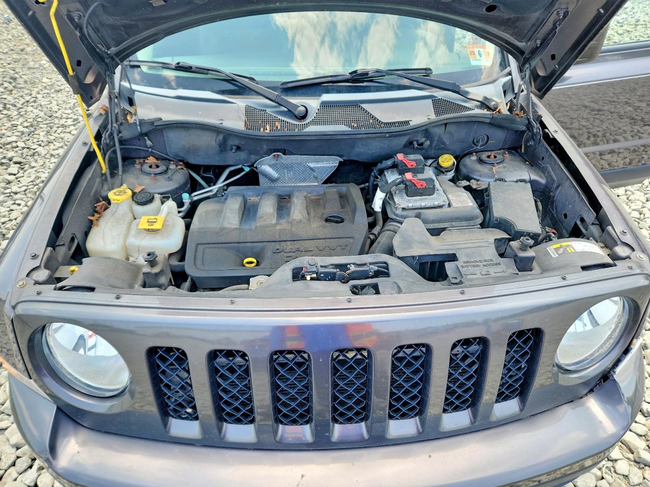 2015 Jeep Patriot Latitude Gray vin: 1C4NJRFB0FD436199