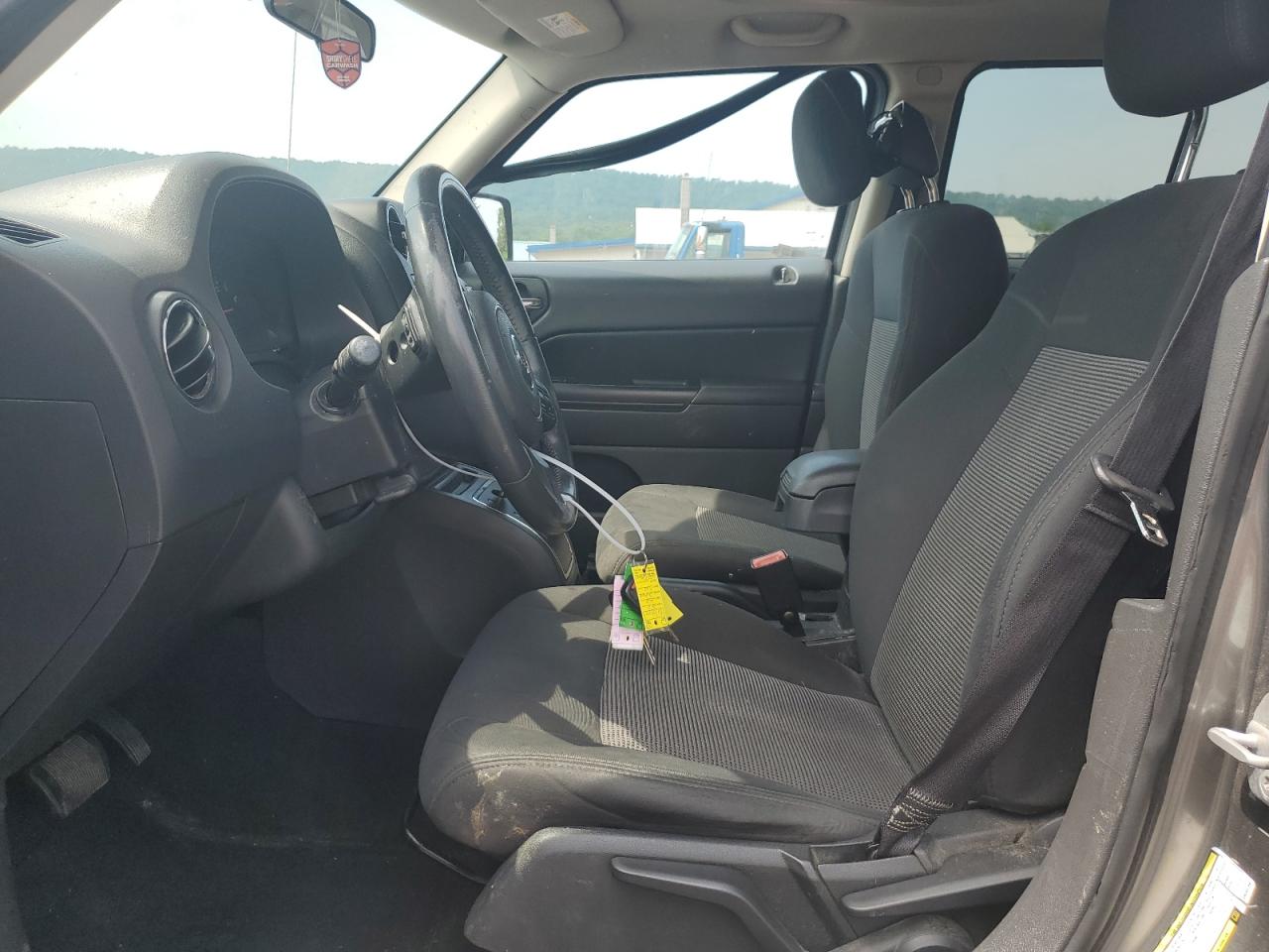 2012 Jeep Patriot Latitude Silver vin: 1C4NJRFB1CD633796