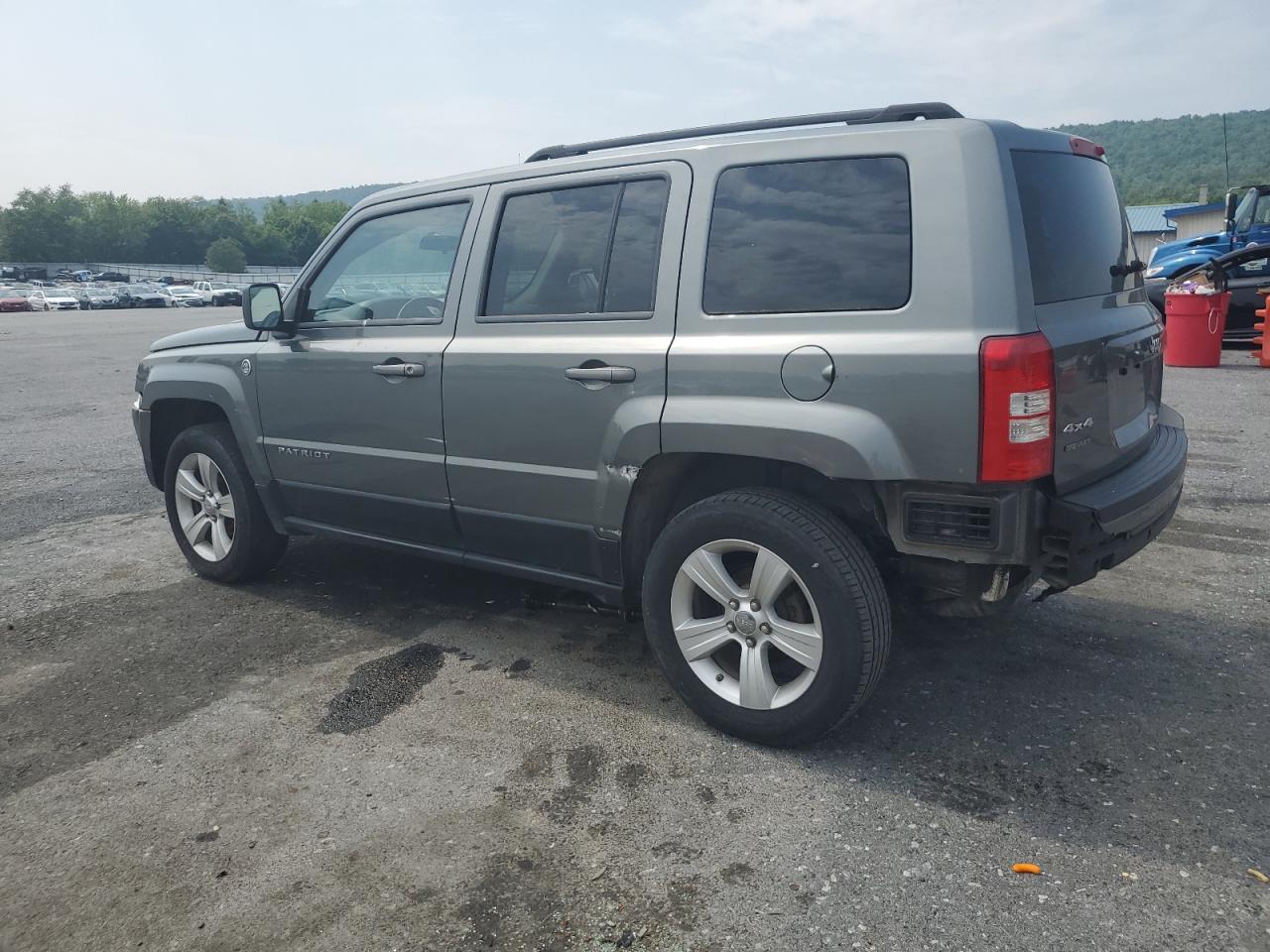 2012 Jeep Patriot Latitude Silver vin: 1C4NJRFB1CD633796