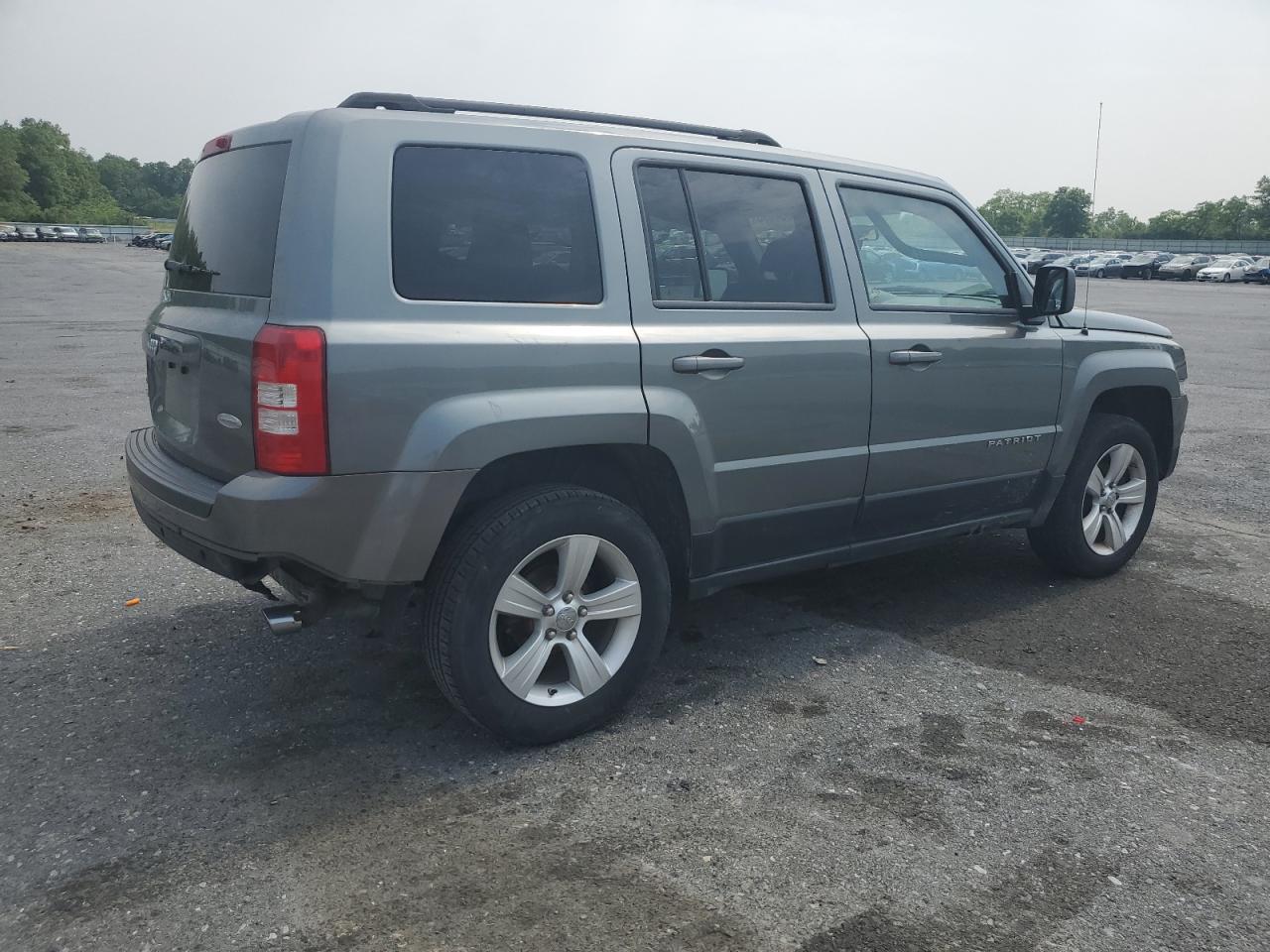 2012 Jeep Patriot Latitude Silver vin: 1C4NJRFB1CD633796