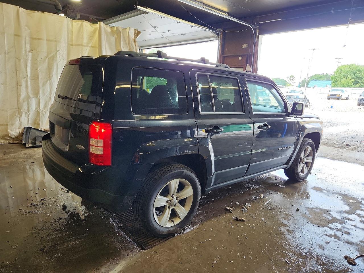 2012 Jeep Patriot Latitude Black vin: 1C4NJRFB1CD650615