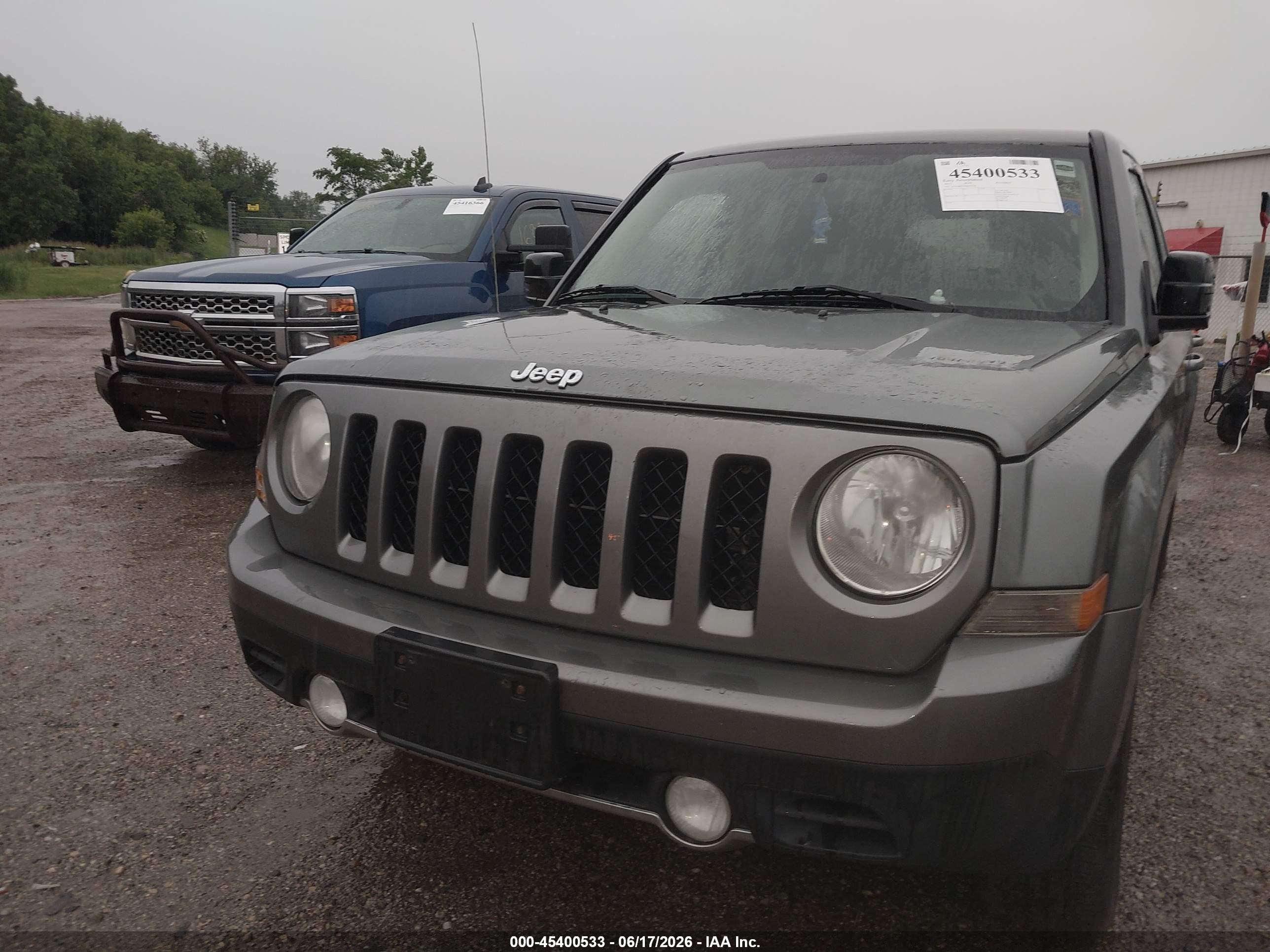 2013 Jeep Patriot Latitude Gray vin: 1C4NJRFB1DD192365