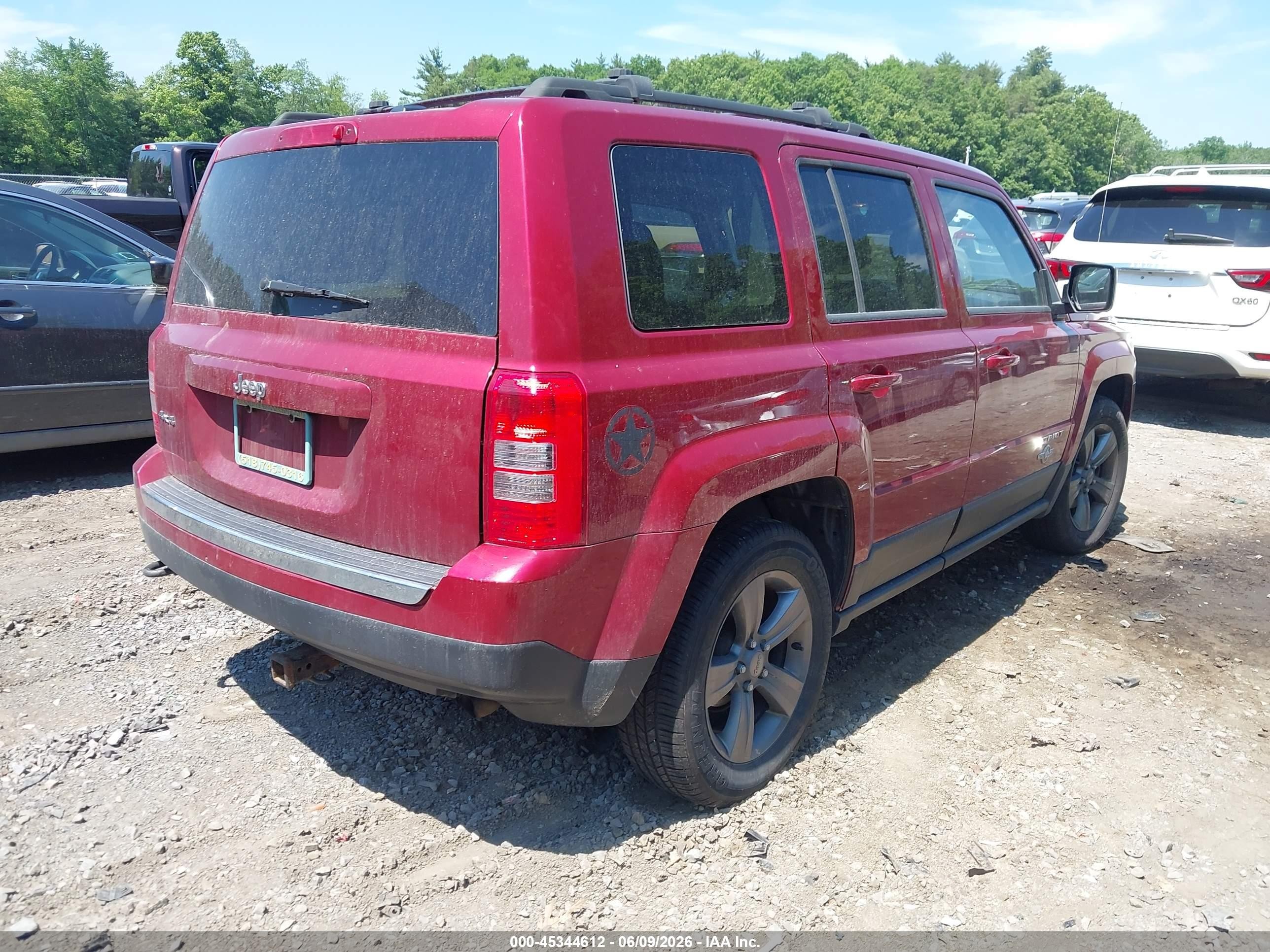 2013 Jeep Patriot Latitude Red vin: 1C4NJRFB1DD249423