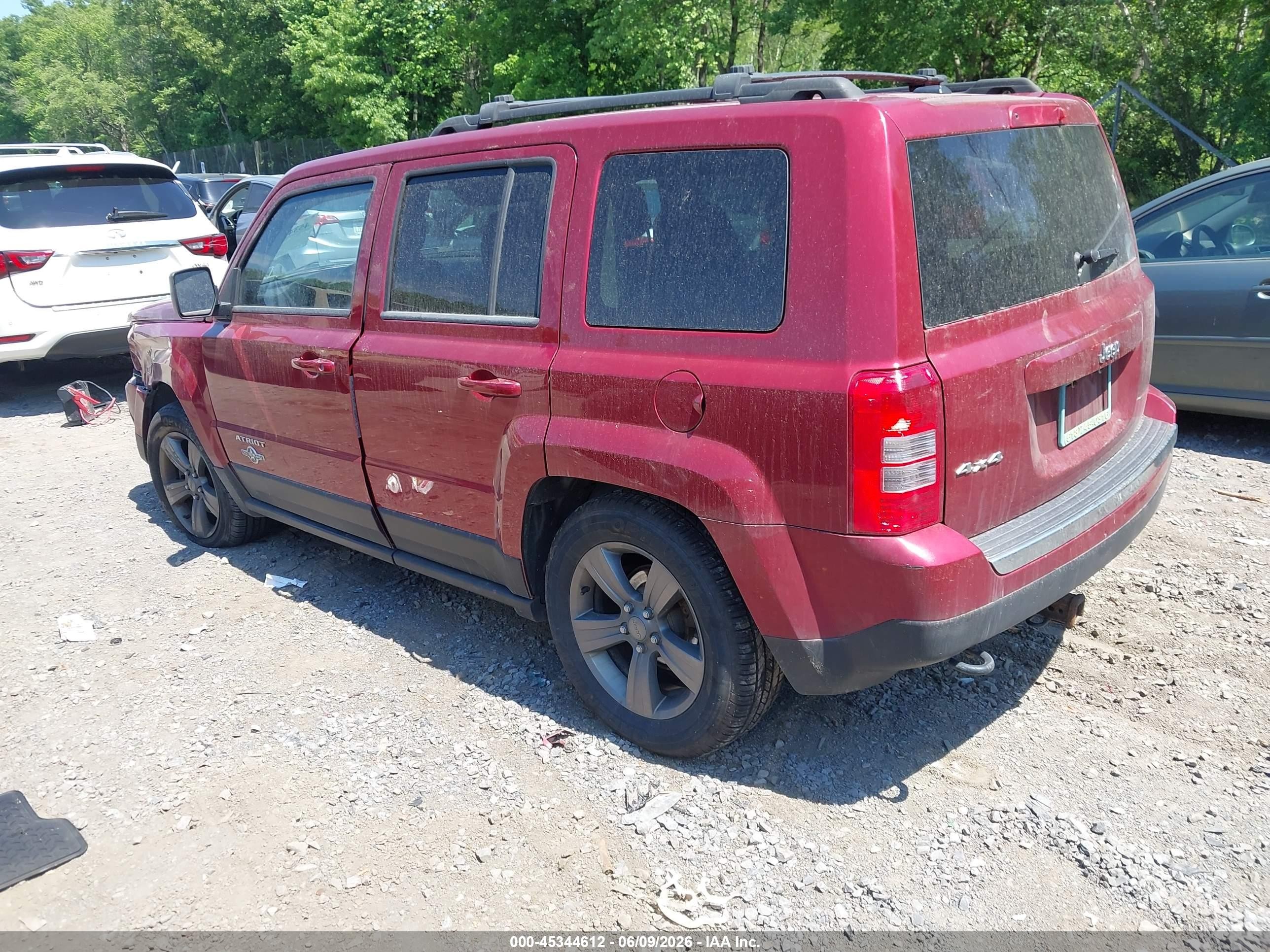 2013 Jeep Patriot Latitude Red vin: 1C4NJRFB1DD249423