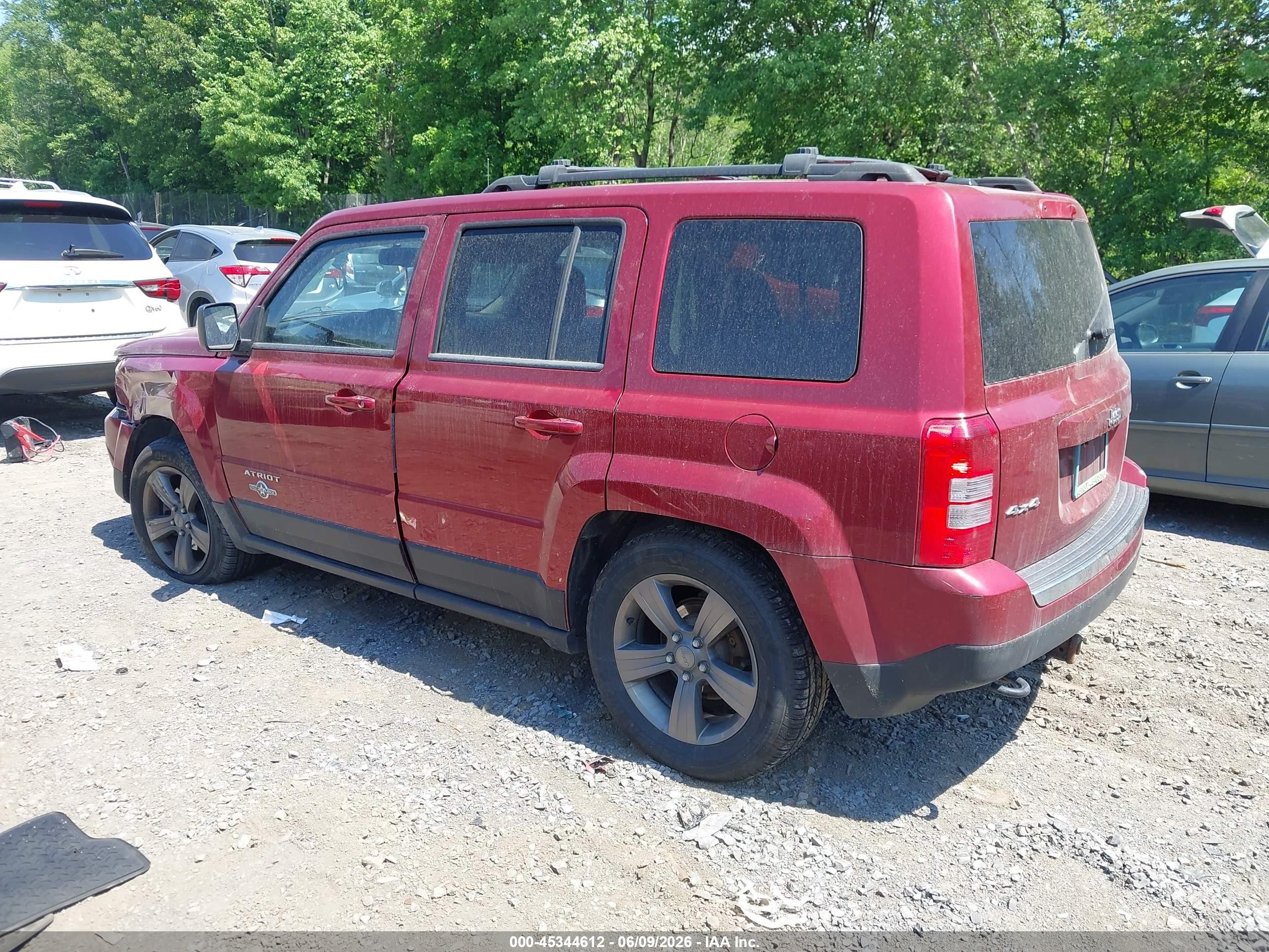 2013 Jeep Patriot Latitude Red vin: 1C4NJRFB1DD249423