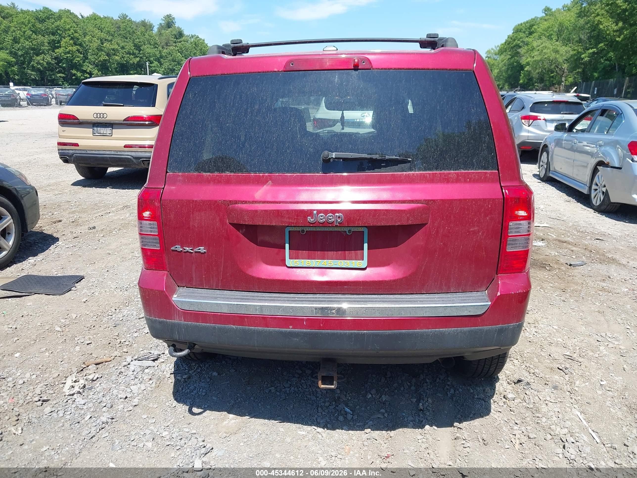 2013 Jeep Patriot Latitude Red vin: 1C4NJRFB1DD249423