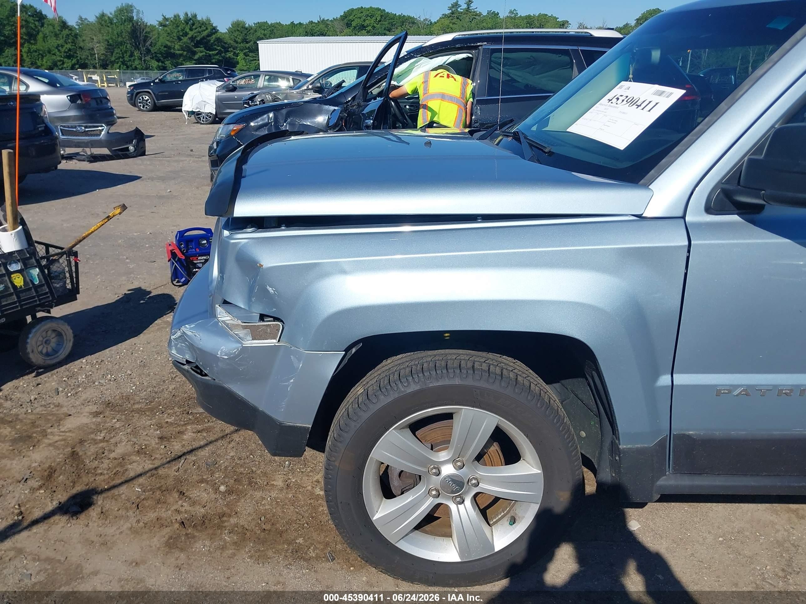 2013 Jeep Patriot Latitude Серый vin: 1C4NJRFB1DD263662