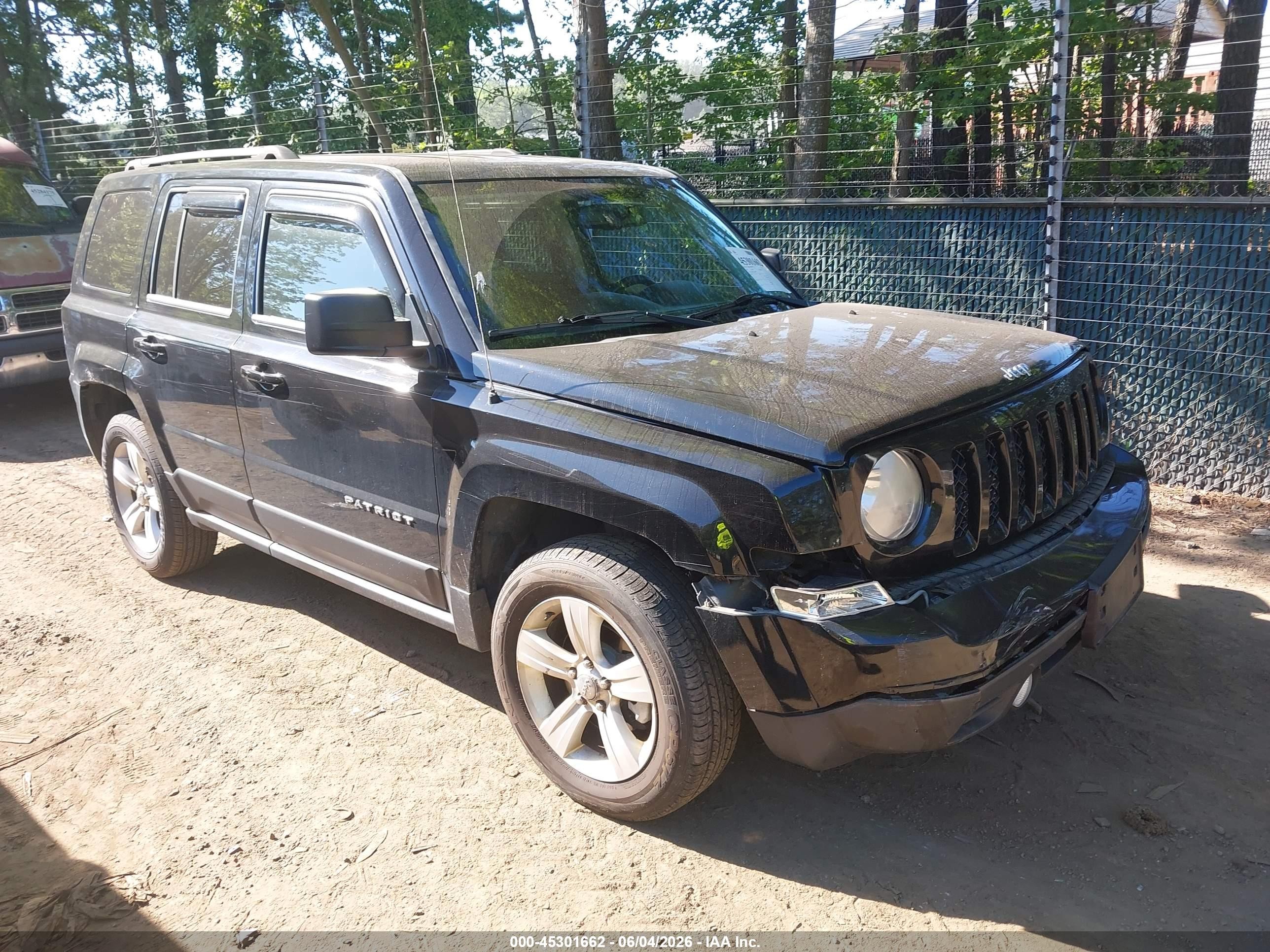 2014 Jeep Patriot Latitude Black vin: 1C4NJRFB1ED660967