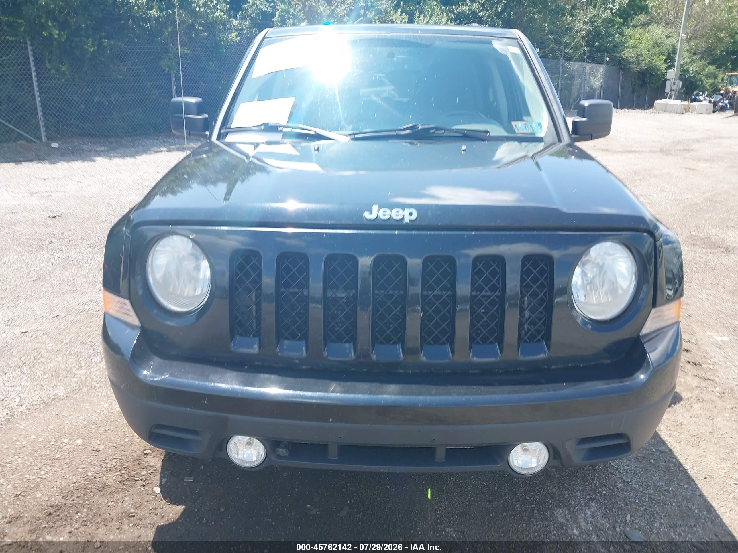 2014 Jeep Patriot Latitude Black vin: 1C4NJRFB1ED661777