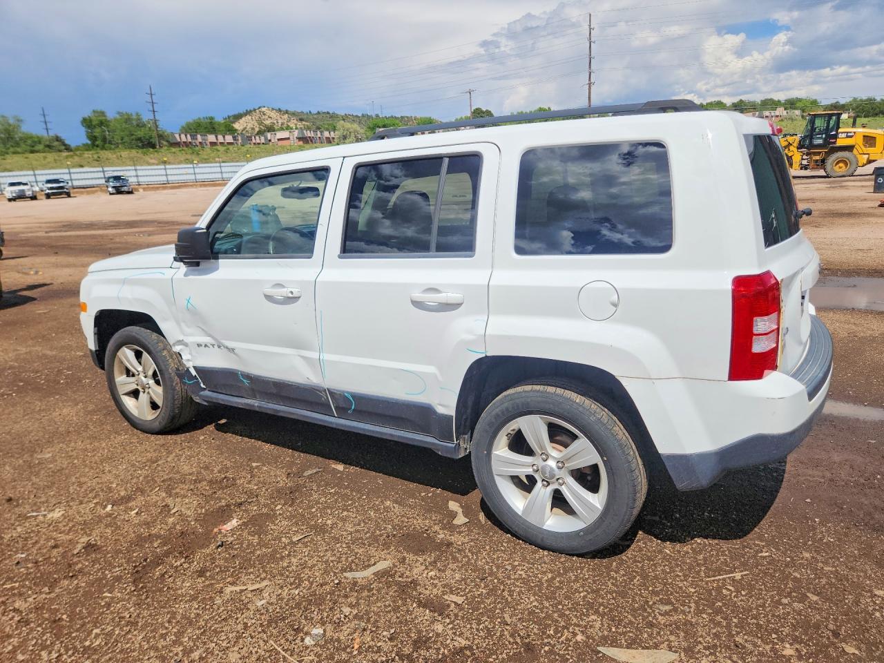 2014 Jeep Patriot Latitude White vin: 1C4NJRFB1ED725509