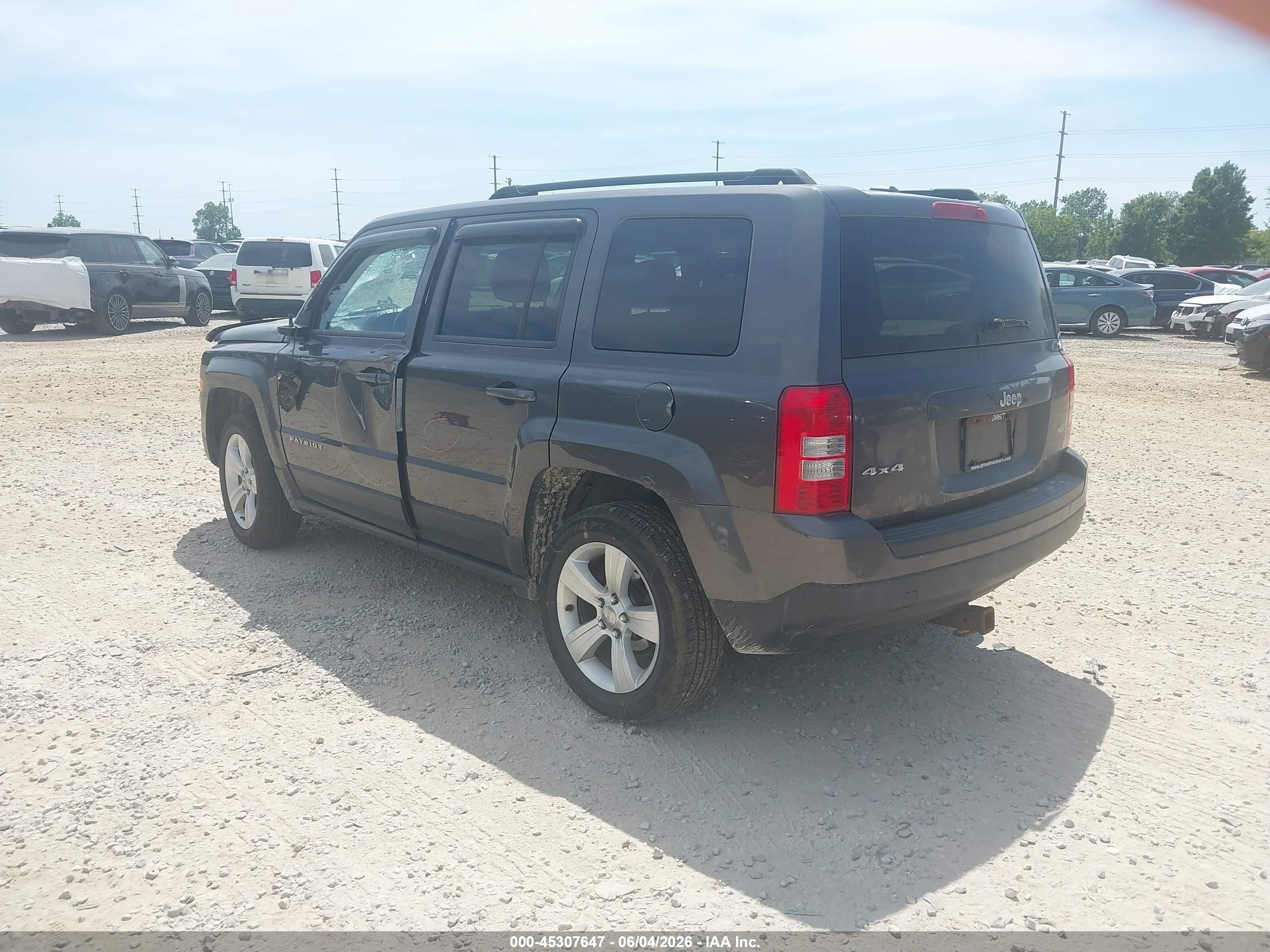 2014 Jeep Patriot Latitude Gray vin: 1C4NJRFB1ED762480