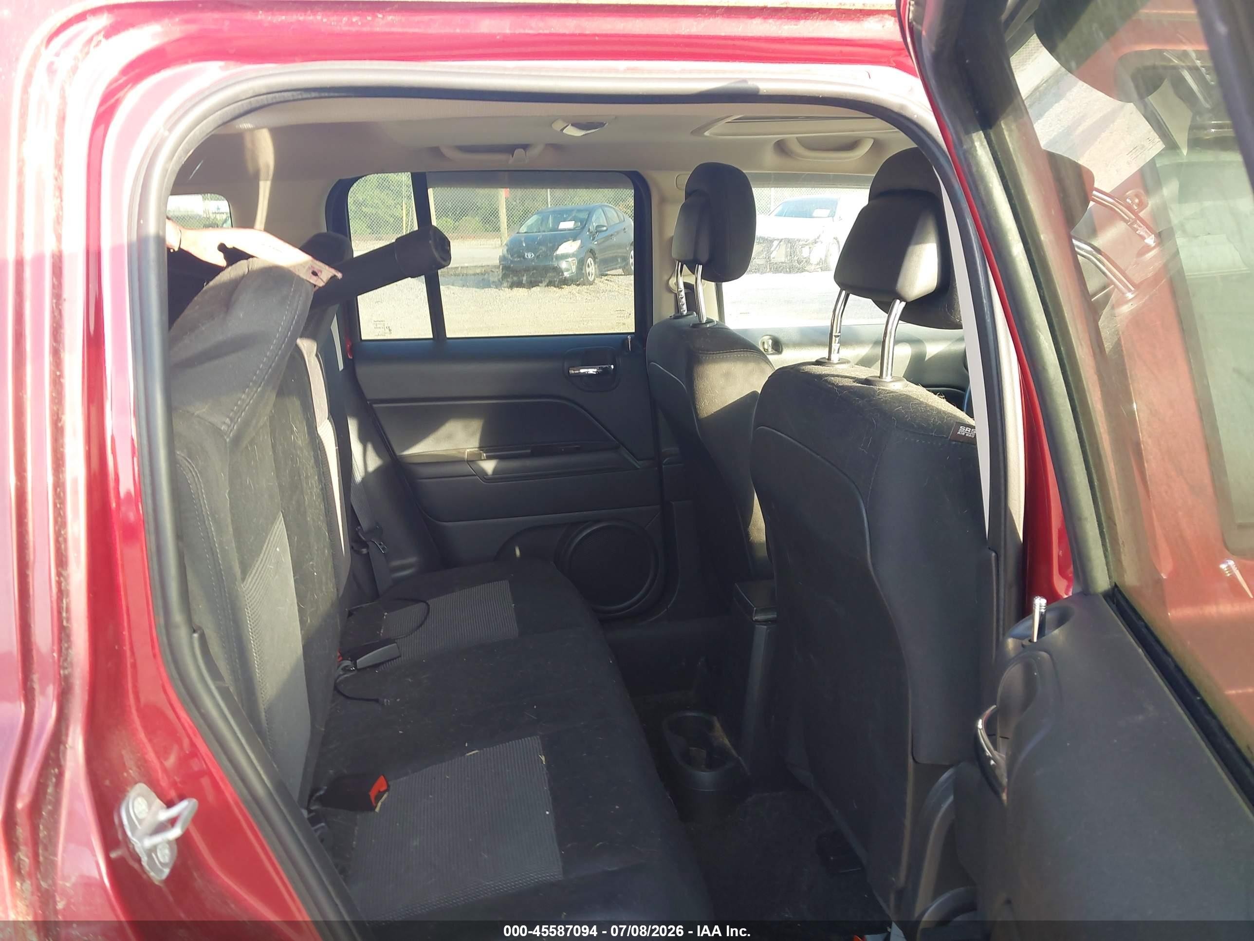 2014 Jeep Patriot Latitude Maroon vin: 1C4NJRFB1ED809572