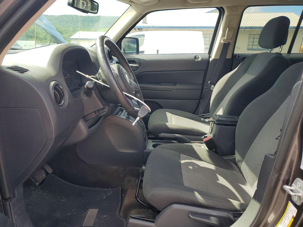 2015 Jeep Patriot Latitude Gray vin: 1C4NJRFB1FD239624