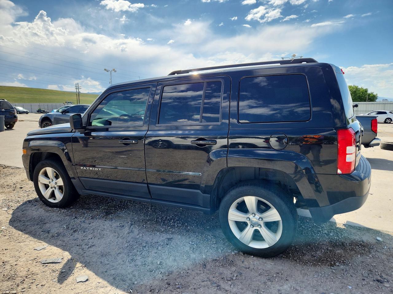 2015 Jeep Patriot Latitude Black vin: 1C4NJRFB1FD324821