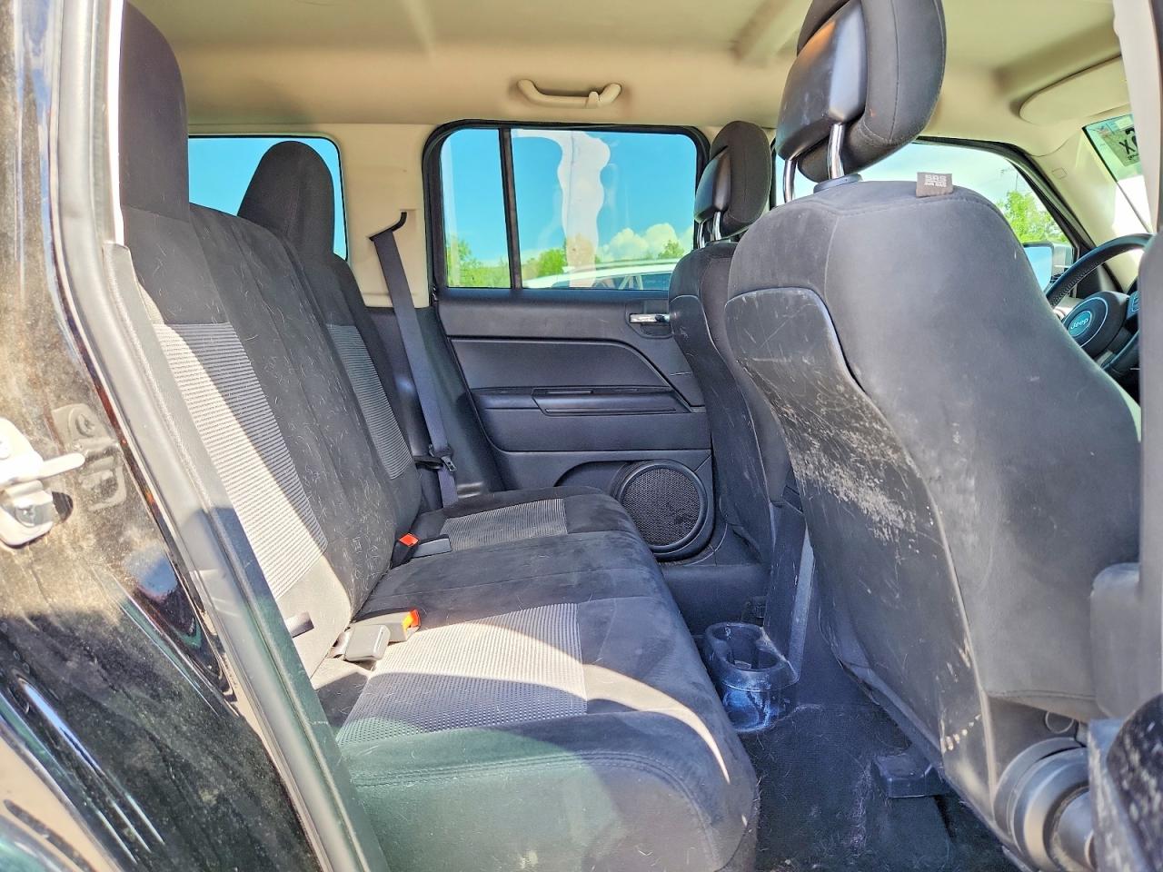 2015 Jeep Patriot Latitude Black vin: 1C4NJRFB1FD324821