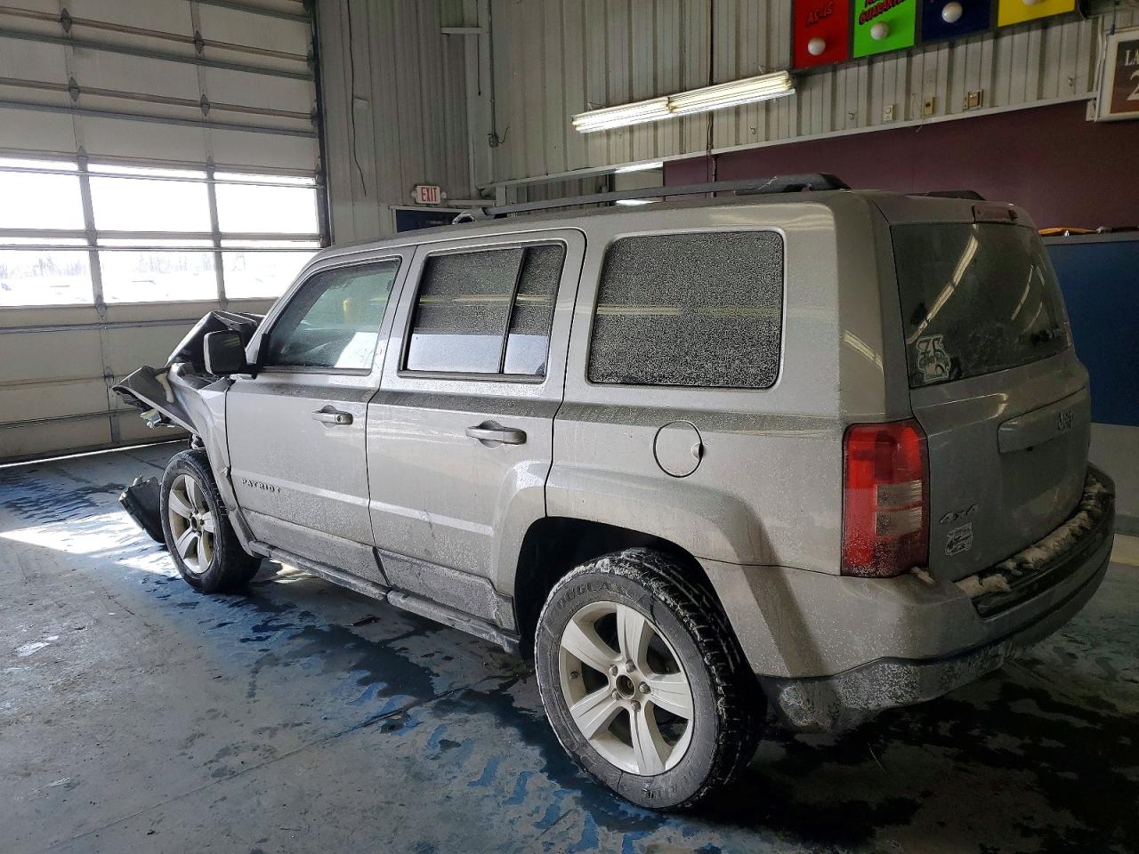 2015 Jeep Patriot Latitude Silver vin: 1C4NJRFB1FD354661
