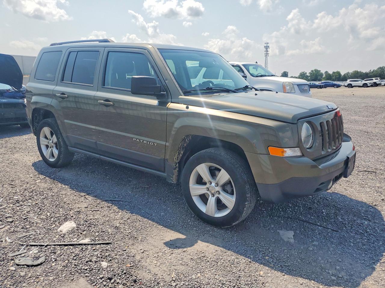 2015 Jeep Patriot Latitude Green vin: 1C4NJRFB1FD425101